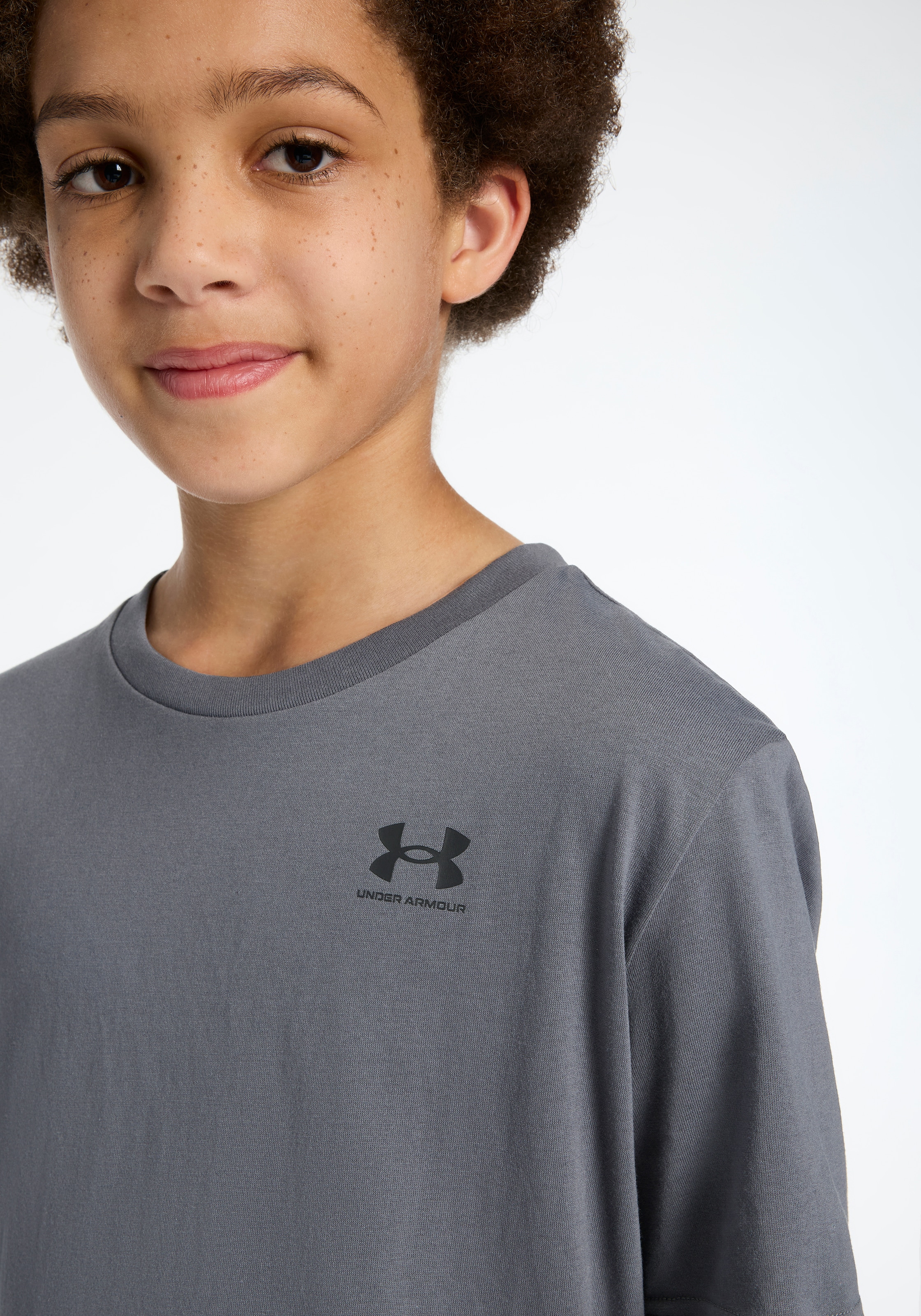 Under Armour® T-Shirt, (1 tlg.), Für Kinder