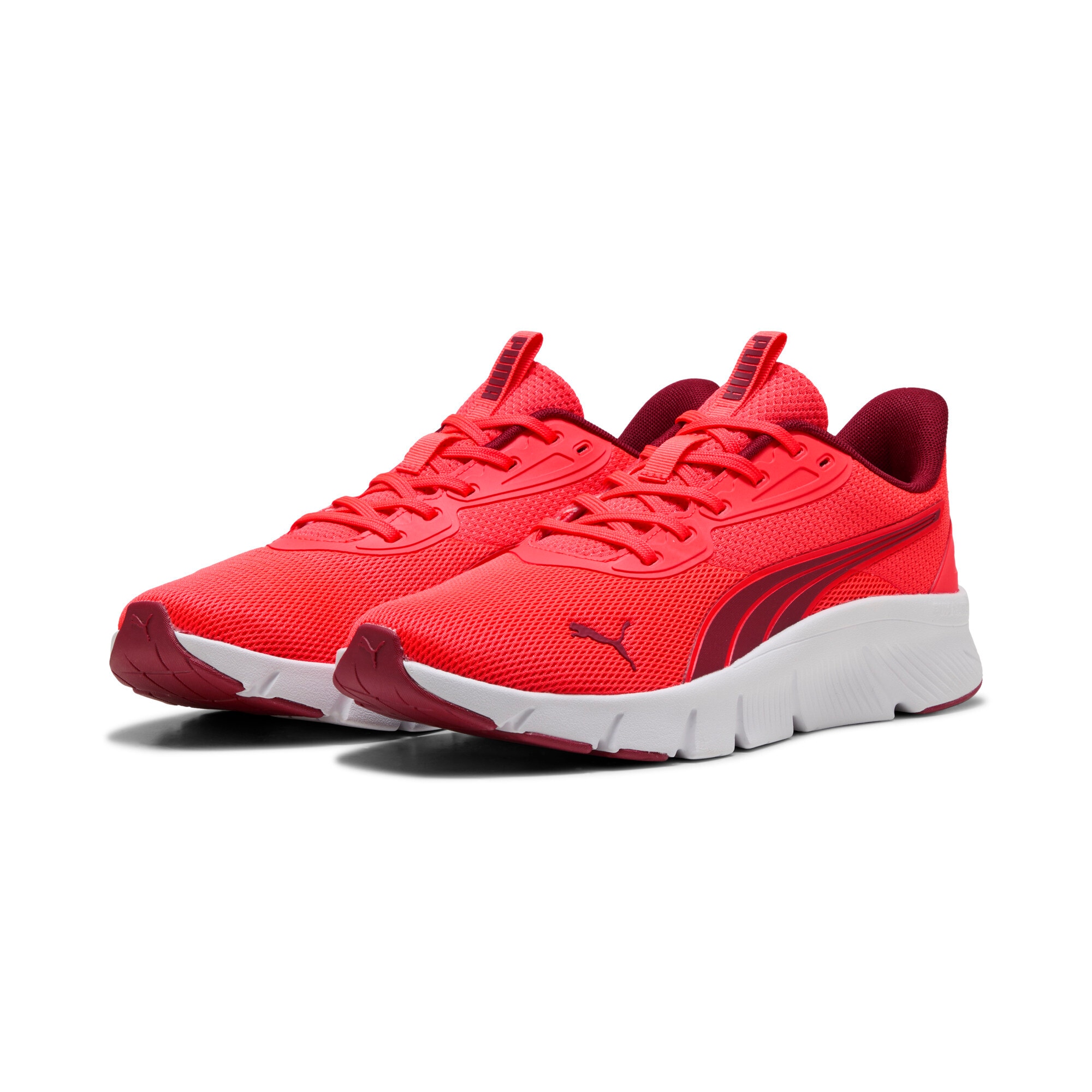 PUMA Laufschuh "FLEXFOCUS LITE MODERN" für sportlichen Alltag, atmungsaktives Obermaterial