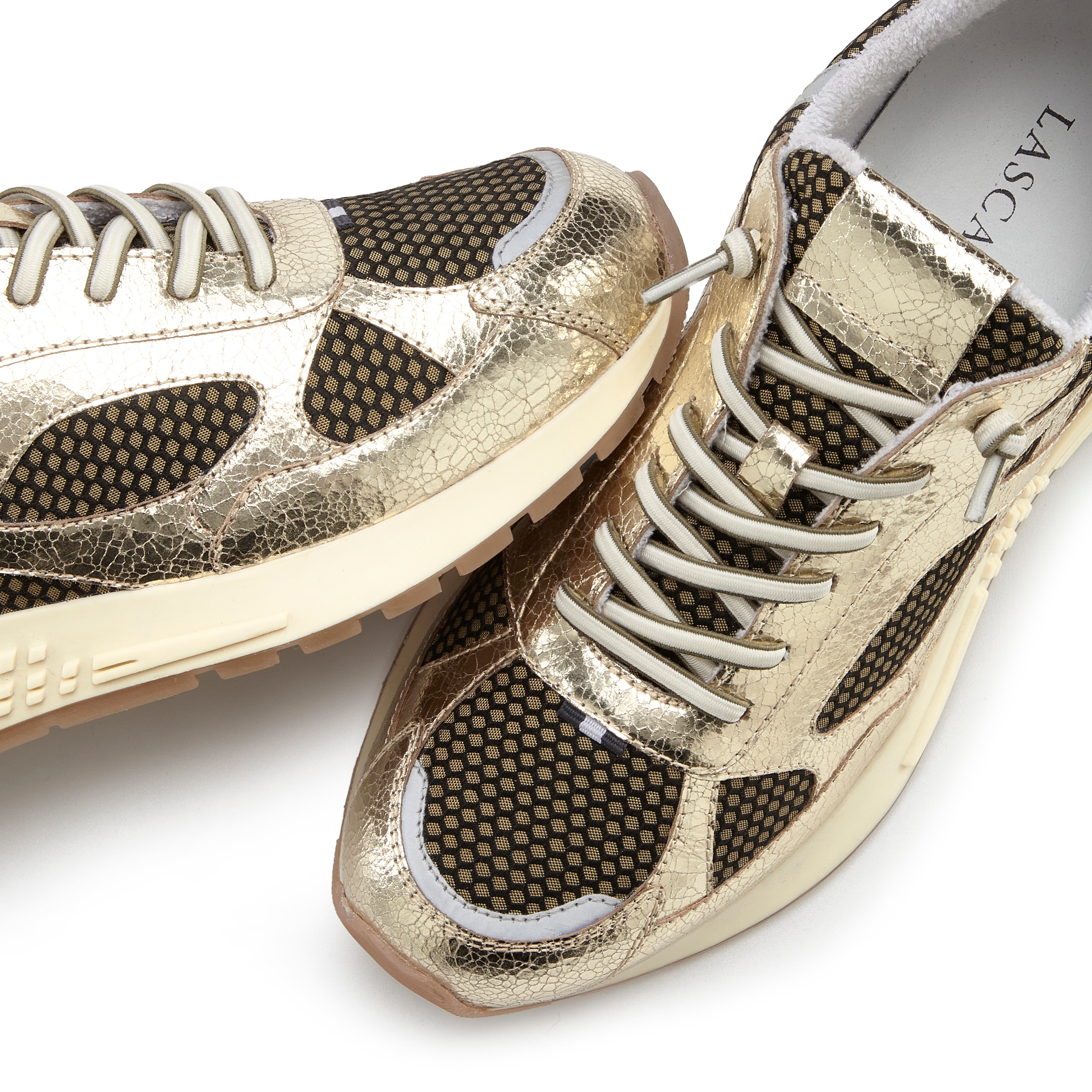 LASCANA Sneaker »Schnürhalbschuh, Freizeitschuh«, mit Lederanteil, Metallic-Look und elastischen Schnürbändern