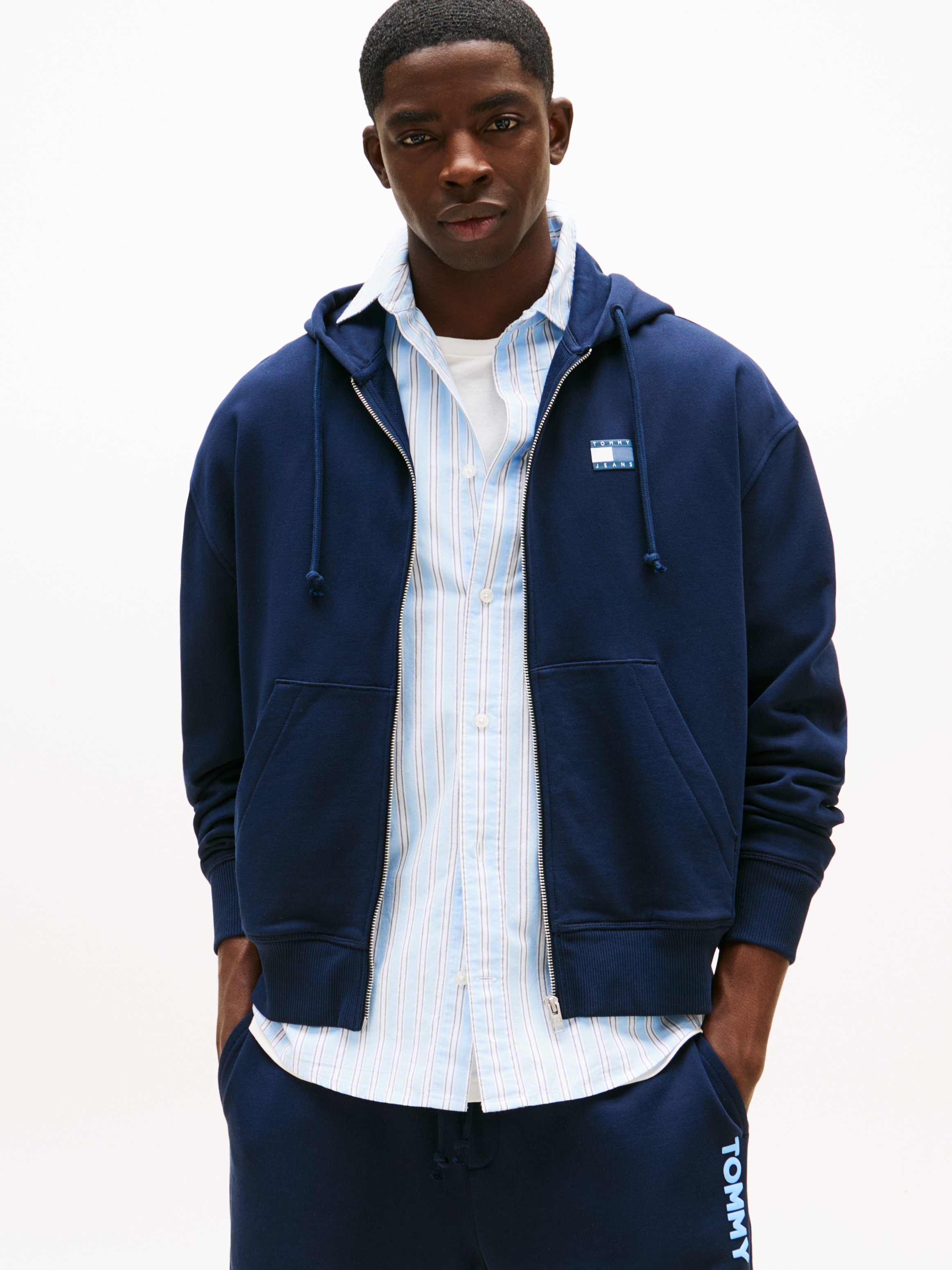 Tommy Jeans Kapuzensweatjacke "TJM CRP NEW CLASSICS ZIP THR" Mit Rundhalsau günstig online kaufen