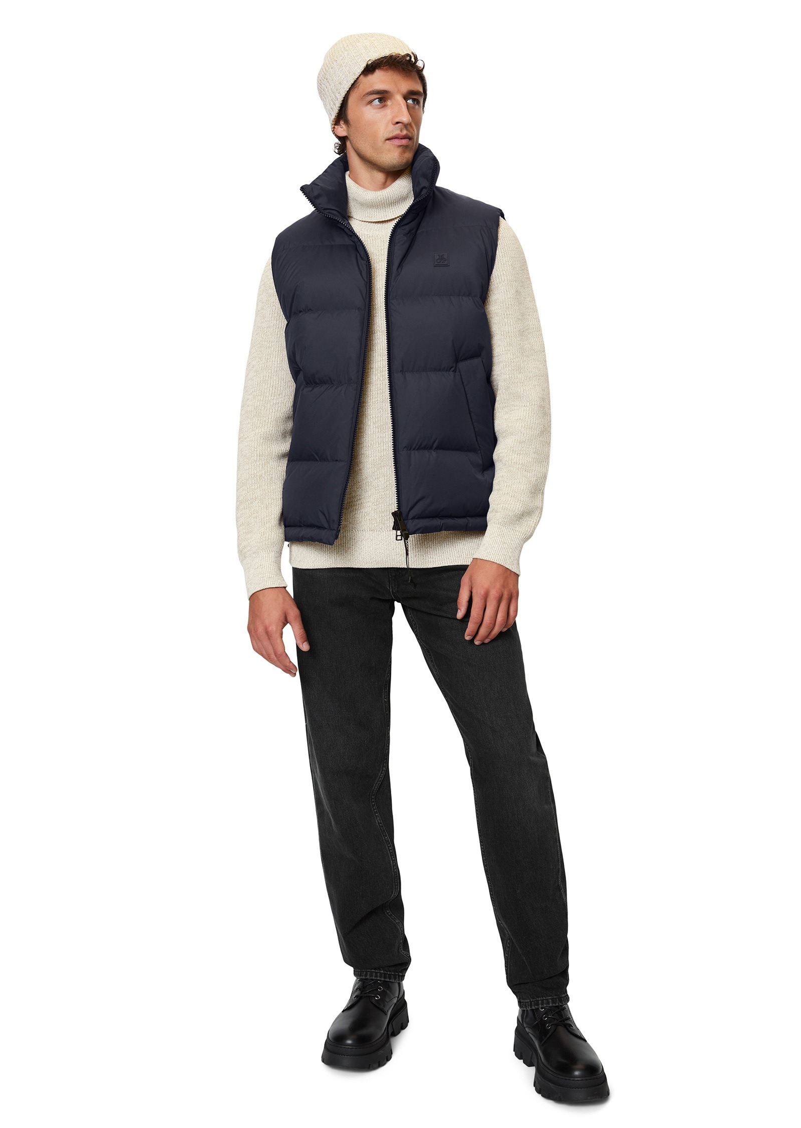 Marc O'Polo Steppweste »mit matter Oberfläche aus recyceltem Polyester«