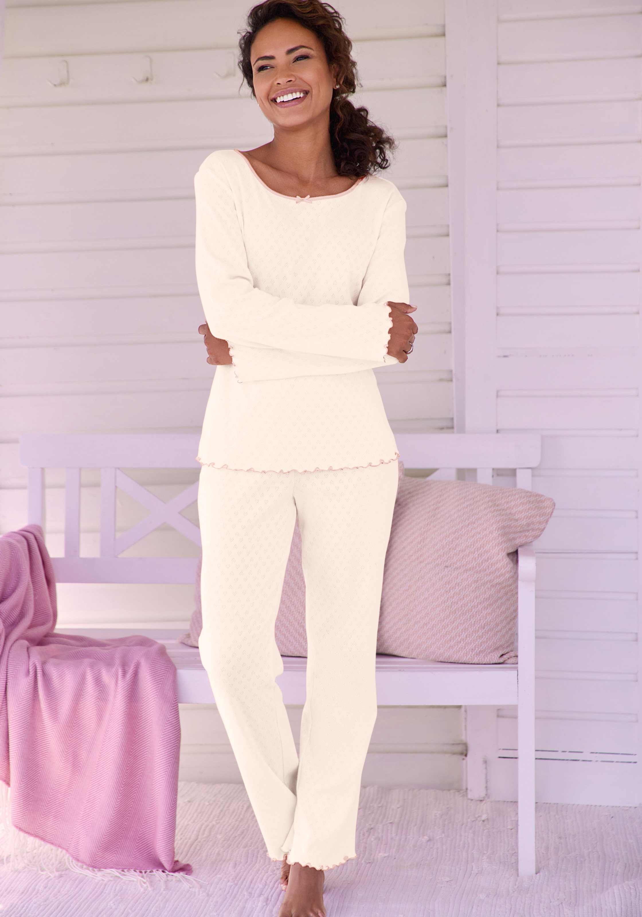 Vivance Dreams by Lascana Pyjama Set, 2 mit romantischem Ajour Muster