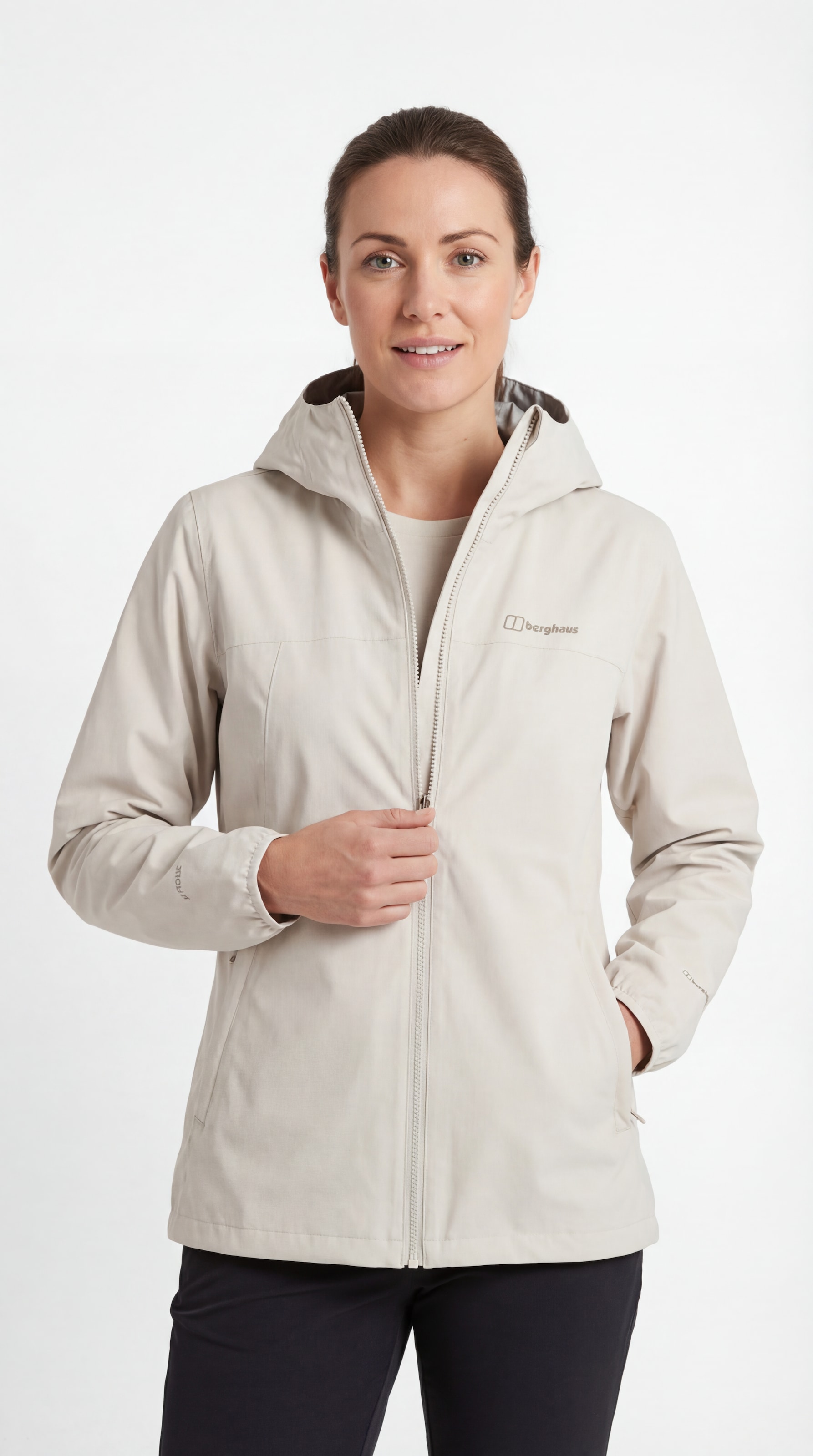 Berghaus Funktionsjacke "W DELUGE PRO 3.0 JKT" mit zwei Reißverschlusstaschen, atmungsaktiv, aus Polyester