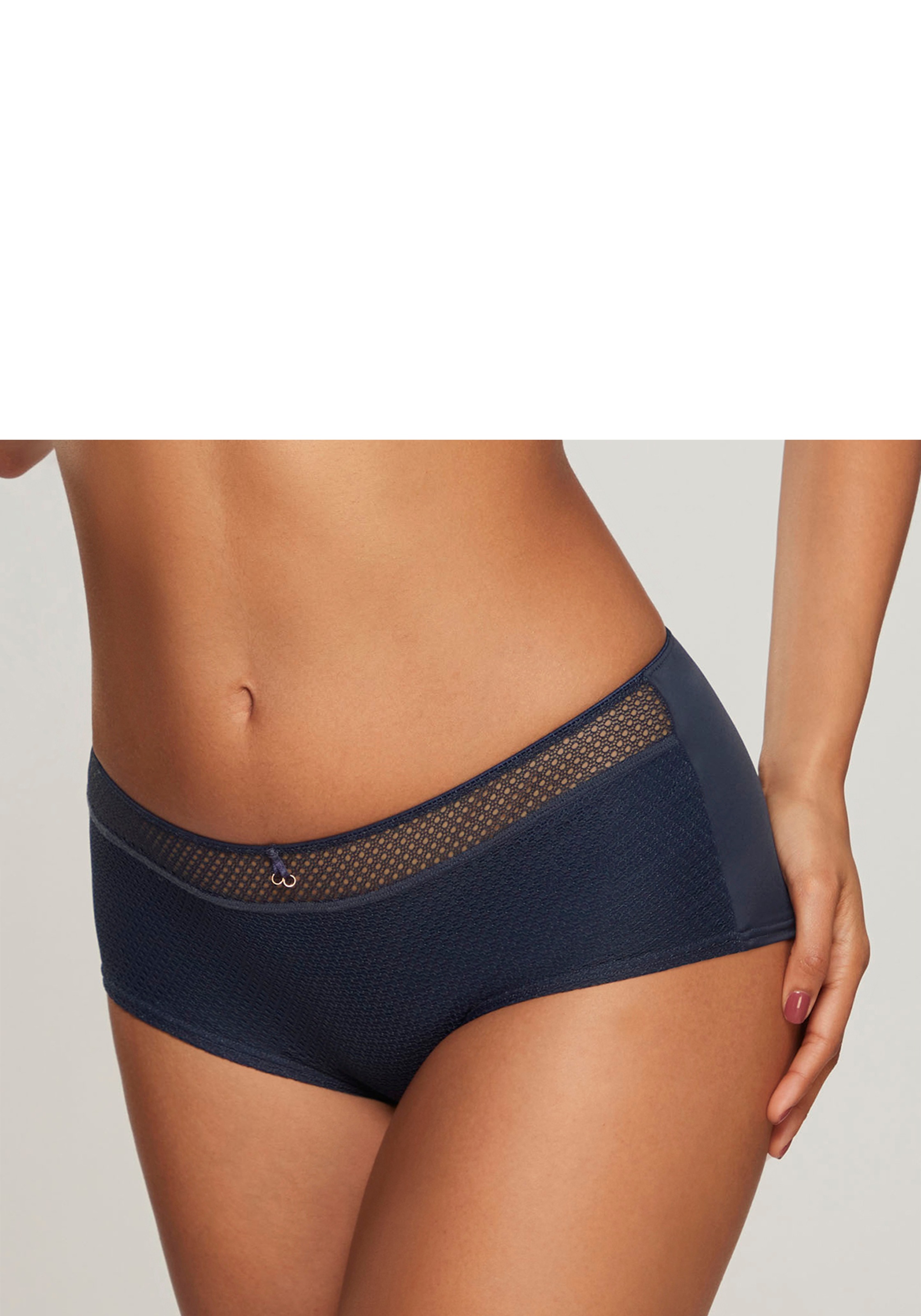 Nuance by Lascana Panty mit feiner Zierschleife und Schmuckaccessoire
