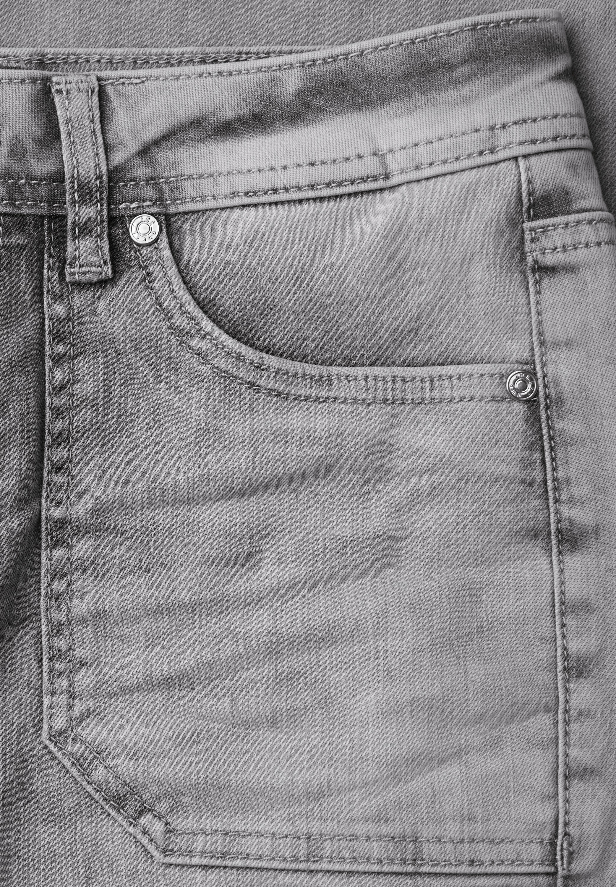 STREET ONE Bootcut-Jeans im 5-Pocket-Stil und mit Stretch