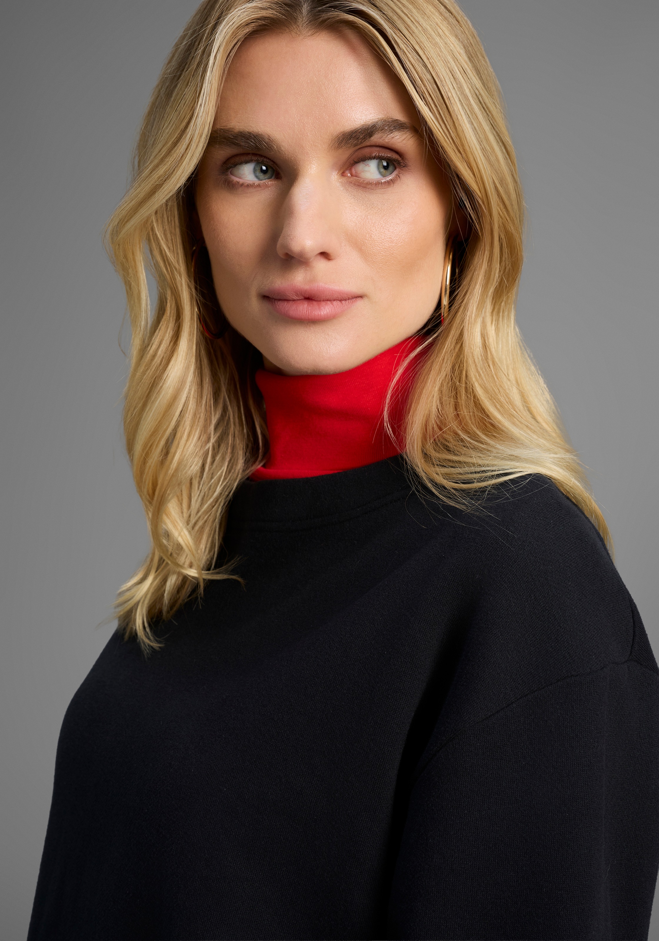 Thumbnail - Laura Scott Sweater, Lässig-weiter Sweater mit komfortabler Passform und Seitenschlitzen.