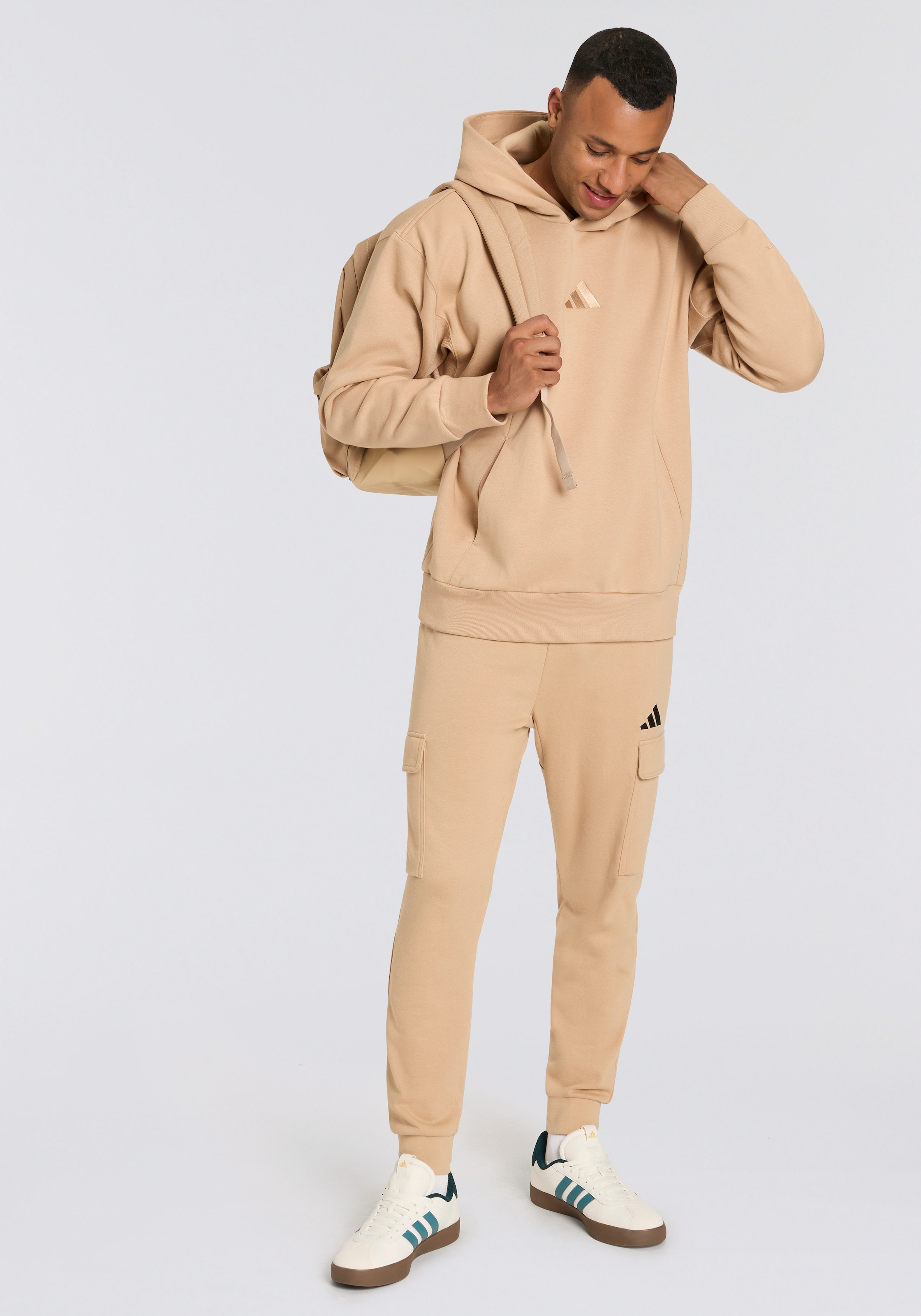 adidas Sportswear Kapuzensweatshirt »M A SZN FL HD«, (1 tlg.), weiches Fleecematerial