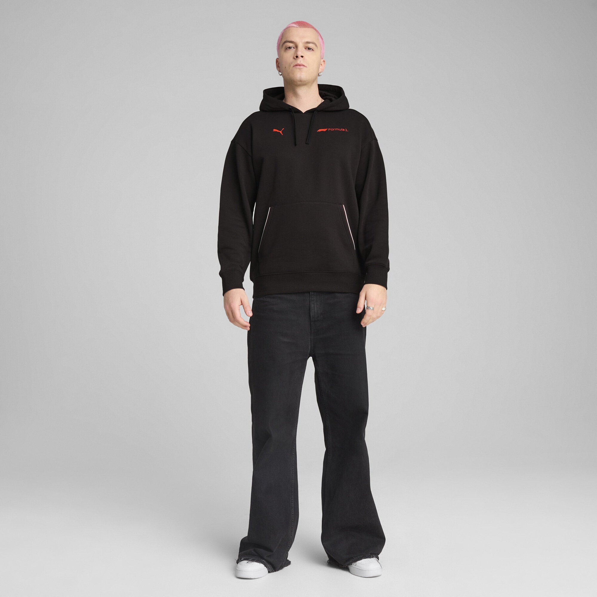 PUMA Hoodie »F1® ESS+ Graphic Hoodie Herren«