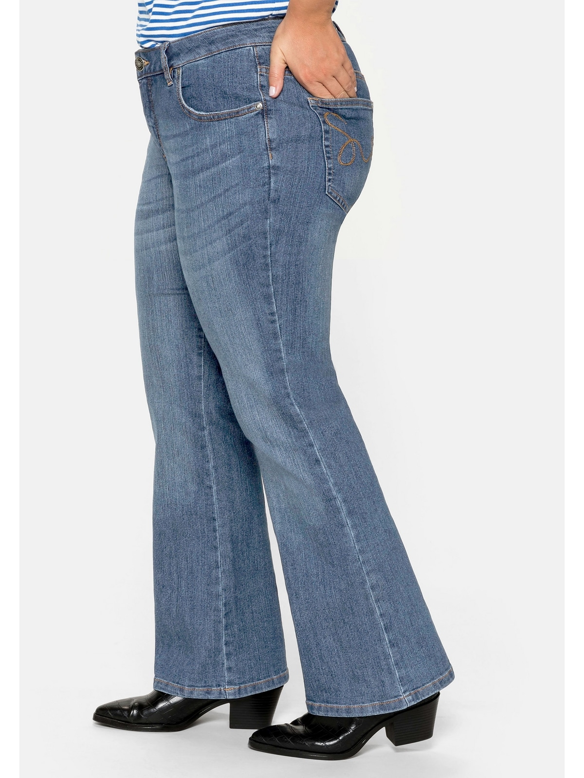 Sheego »Große Used-Effekten Größen«, kaufen Bootcut-Jeans mit | 5-Pocket-Form, in BAUR