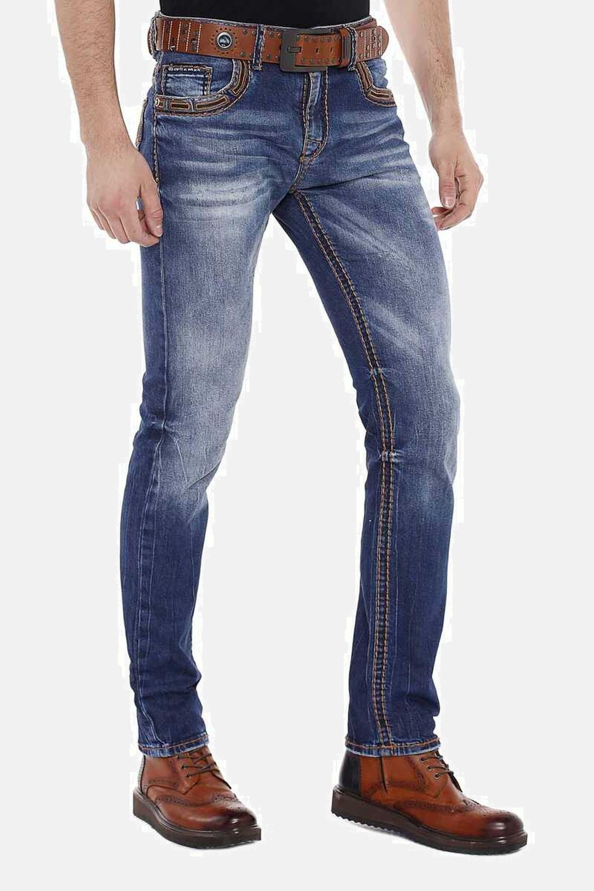Cipo & Baxx Slim-fit-Jeans »Jeans«, mit bestickten Gesäßtaschen, CD-483