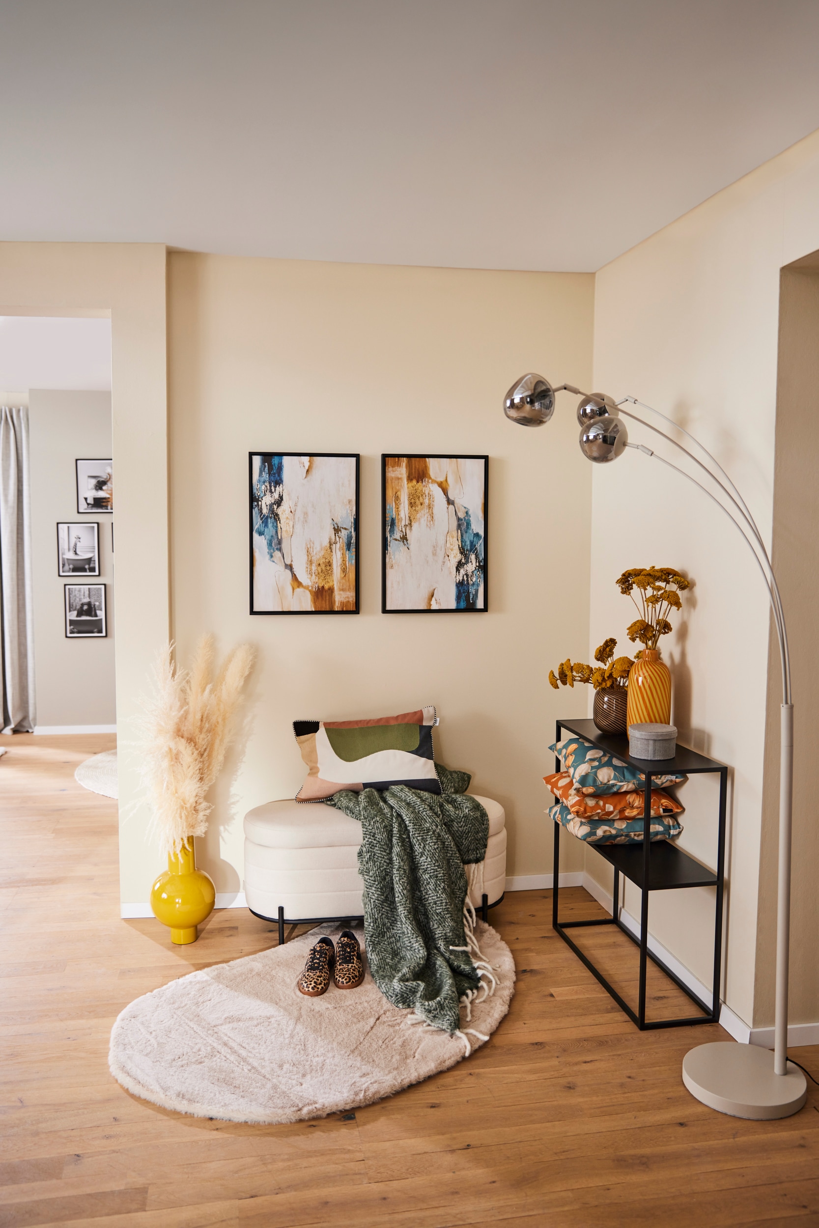 Bruno Banani Hochflor-Teppich »Rabbit 2 Bean, Kunstfell Teppich, Modern, besondere Form«, U-förmig, 25 mm Höhe, Kaninchenfell-Haptik, Microfaser, Wohnzimmer, Schlafzimmer, Esszimmer