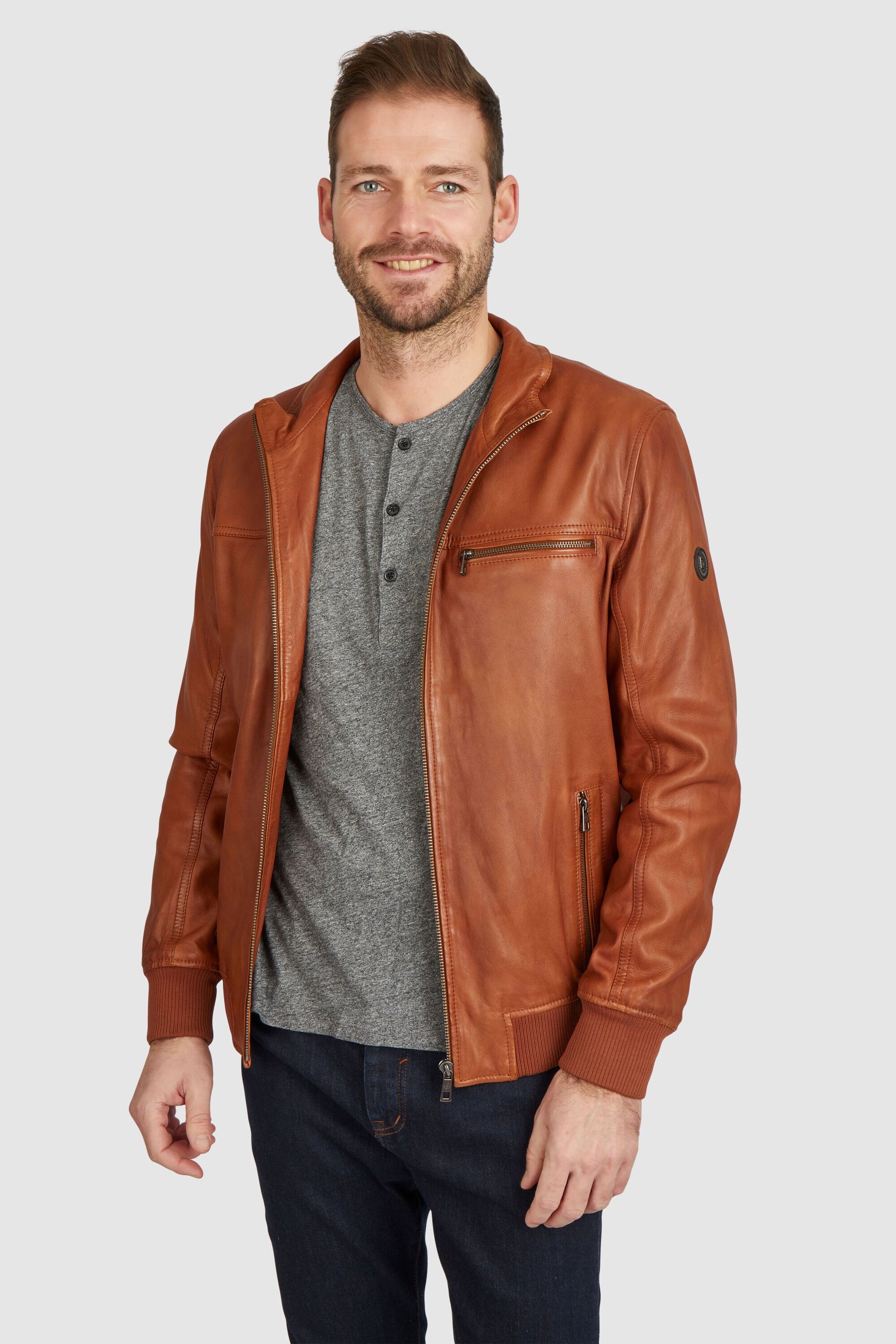 bugatti Collegejacke »BULEONARDO« ohne Kapuze mit Ziernähten