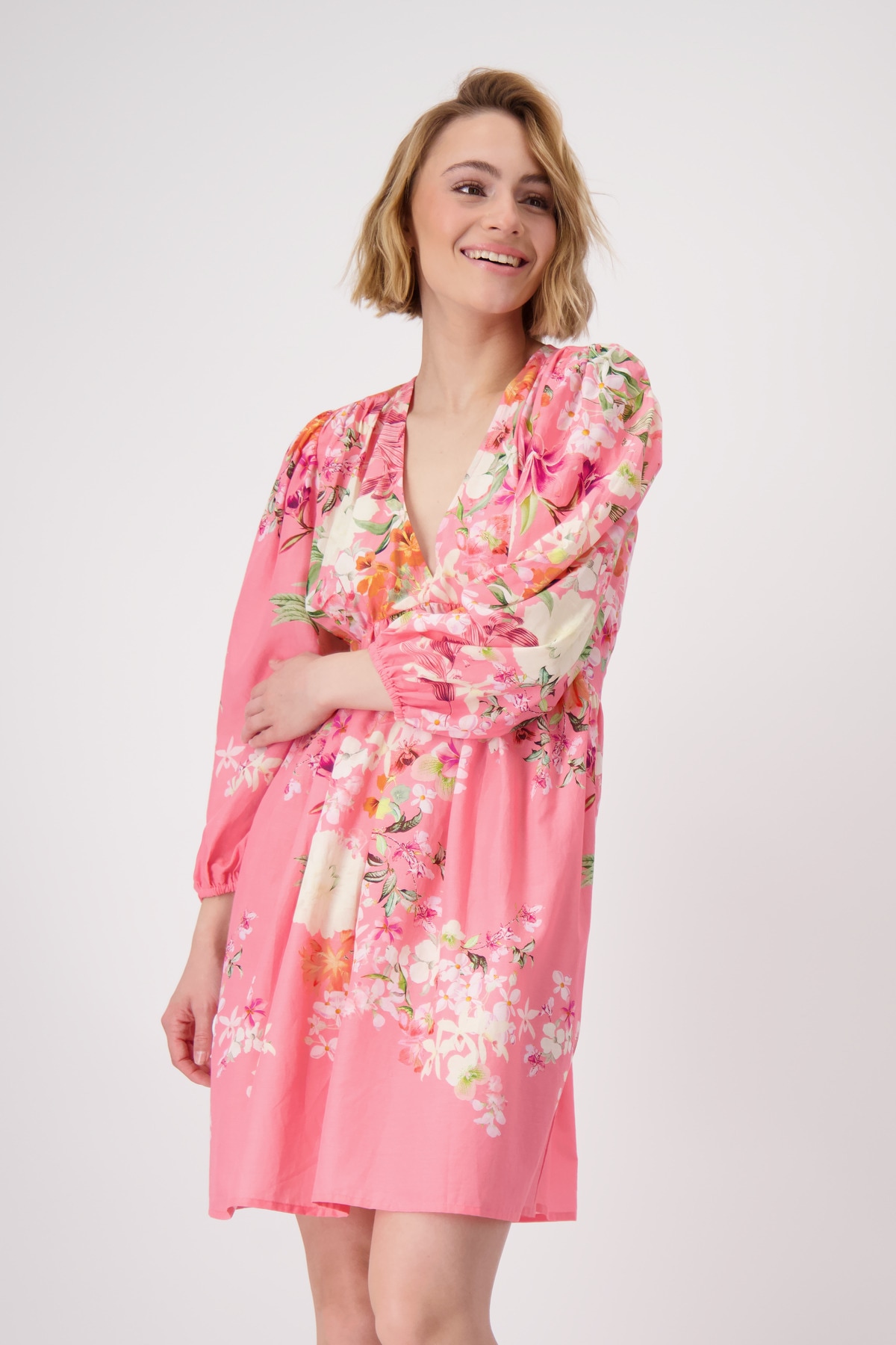 Monari Druckkleid "Kleid Blumenverlauf allov." Ohne Tasche mit Blumenmuster günstig online kaufen