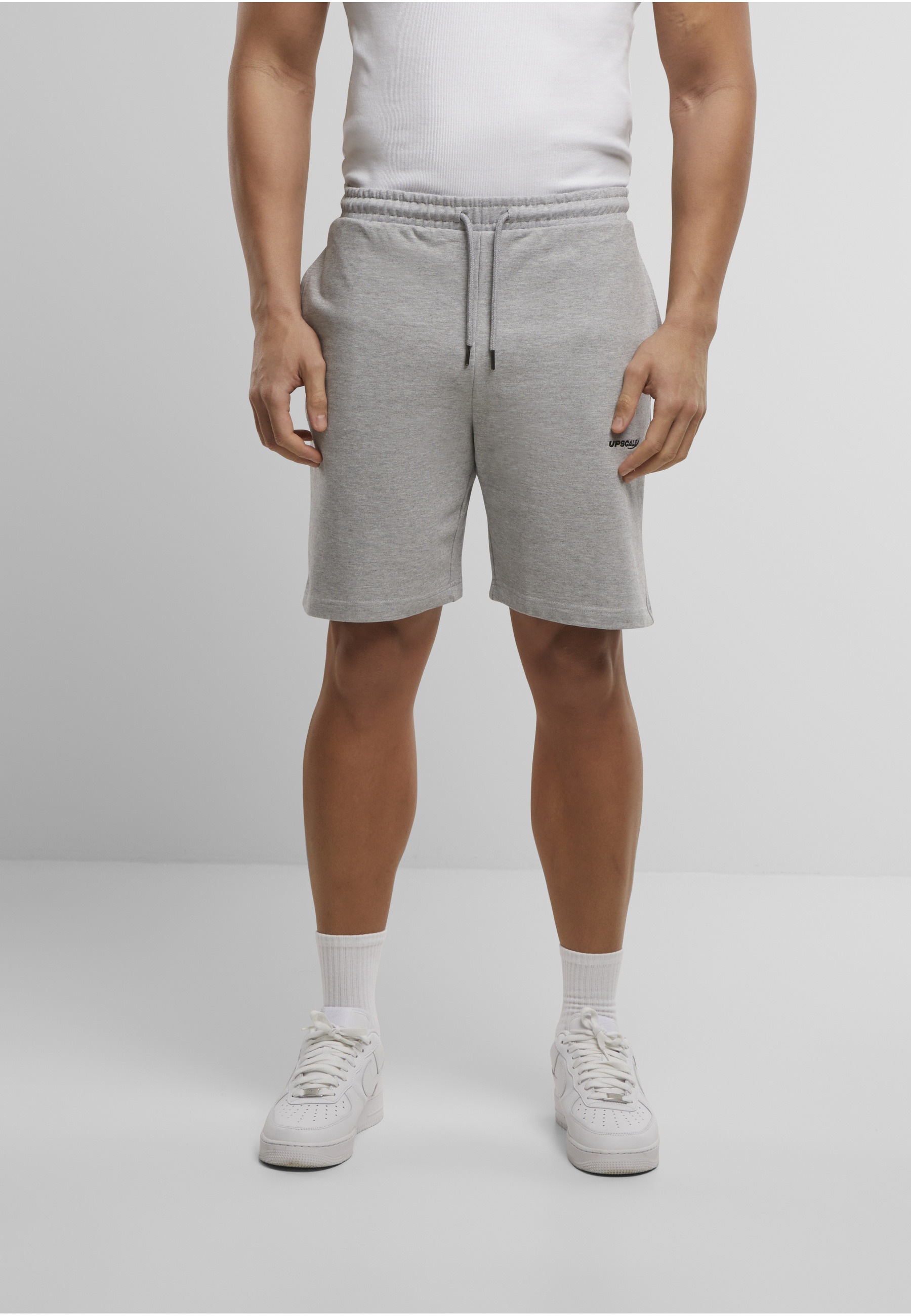 Upscale by Mister Tee Sweatshorts »Upscale by Mister Tee Upscale Core EMB Heavy Sweatshorts«