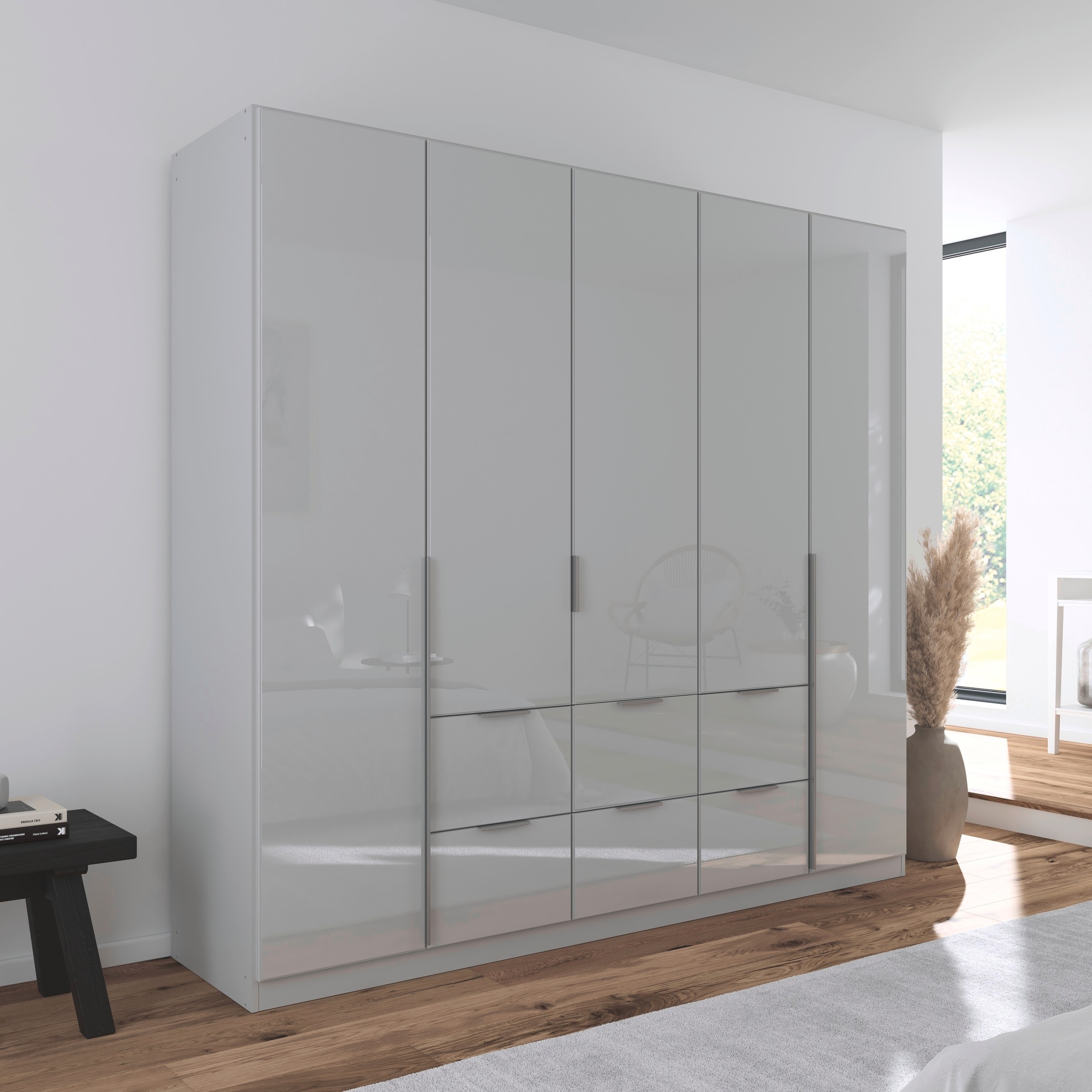 rauch Drehtürenschrank »Kleiderschrank Kleiderschränke Schrank Garderobe AGORDO mit Glasfront«, (in zwei Griff-Farben, Breiten 91-360 cm), mit Außenschubkästen, in 7 Breiten und 2 Höhen MADE IN GERMANY