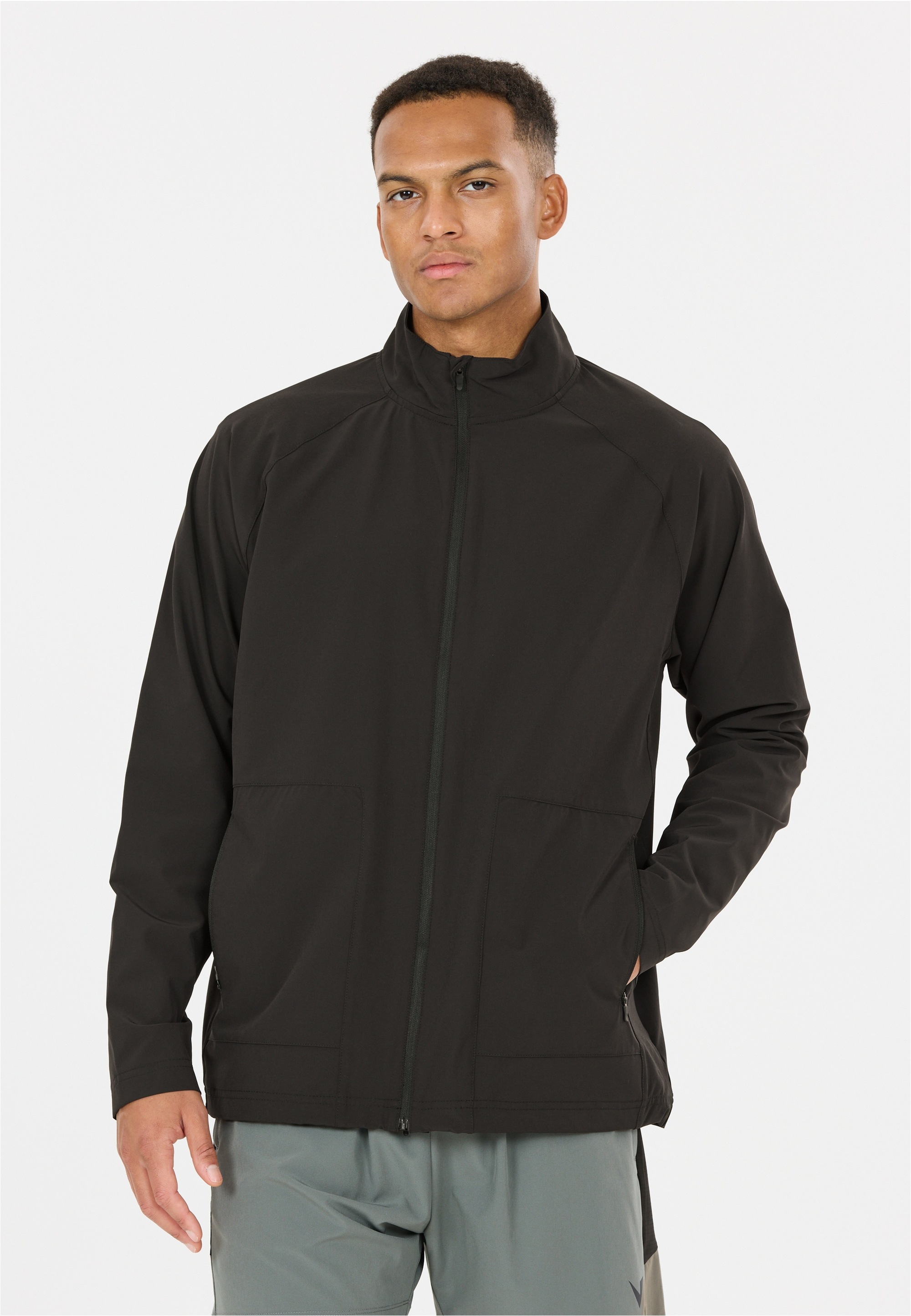 Virtus Laufjacke "Benan V2" mit 4-Wege Stretch für viel Bewegungsfreiheit