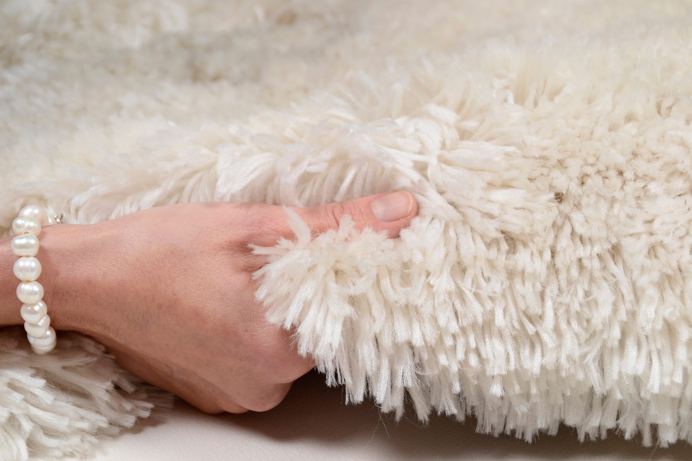 THEKO Hochflor-Teppich »Flokato« rechteckig 60 mm Höhe Uni Farben, handgetuftet, flauschig weich, Wohnzimmer