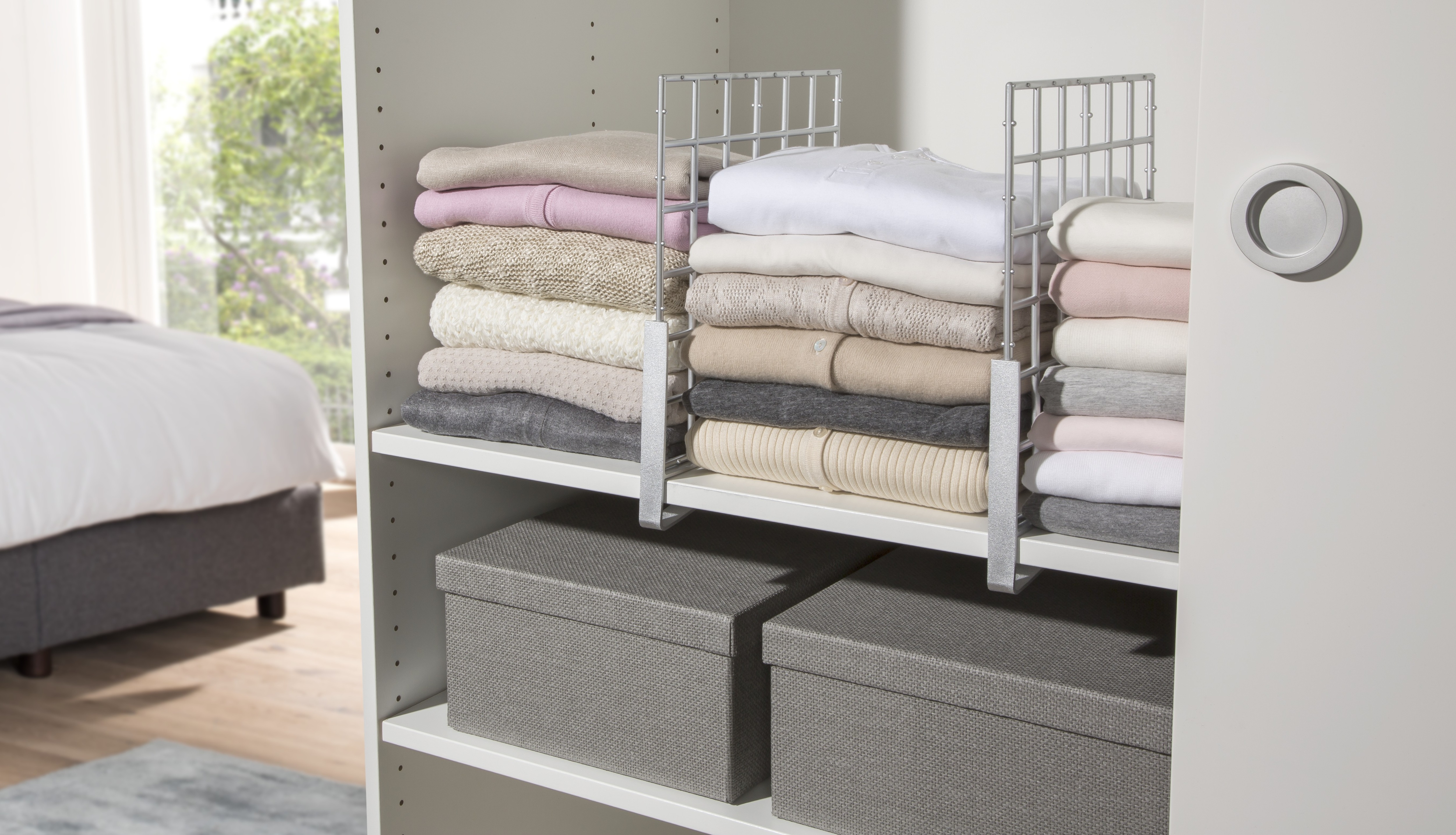 Thumbnail - Ruco Regalelement "Regalbodenteiler" 4 Stk. tlg. Stapelhilfe, einfach einklemmbar, Made in Germany