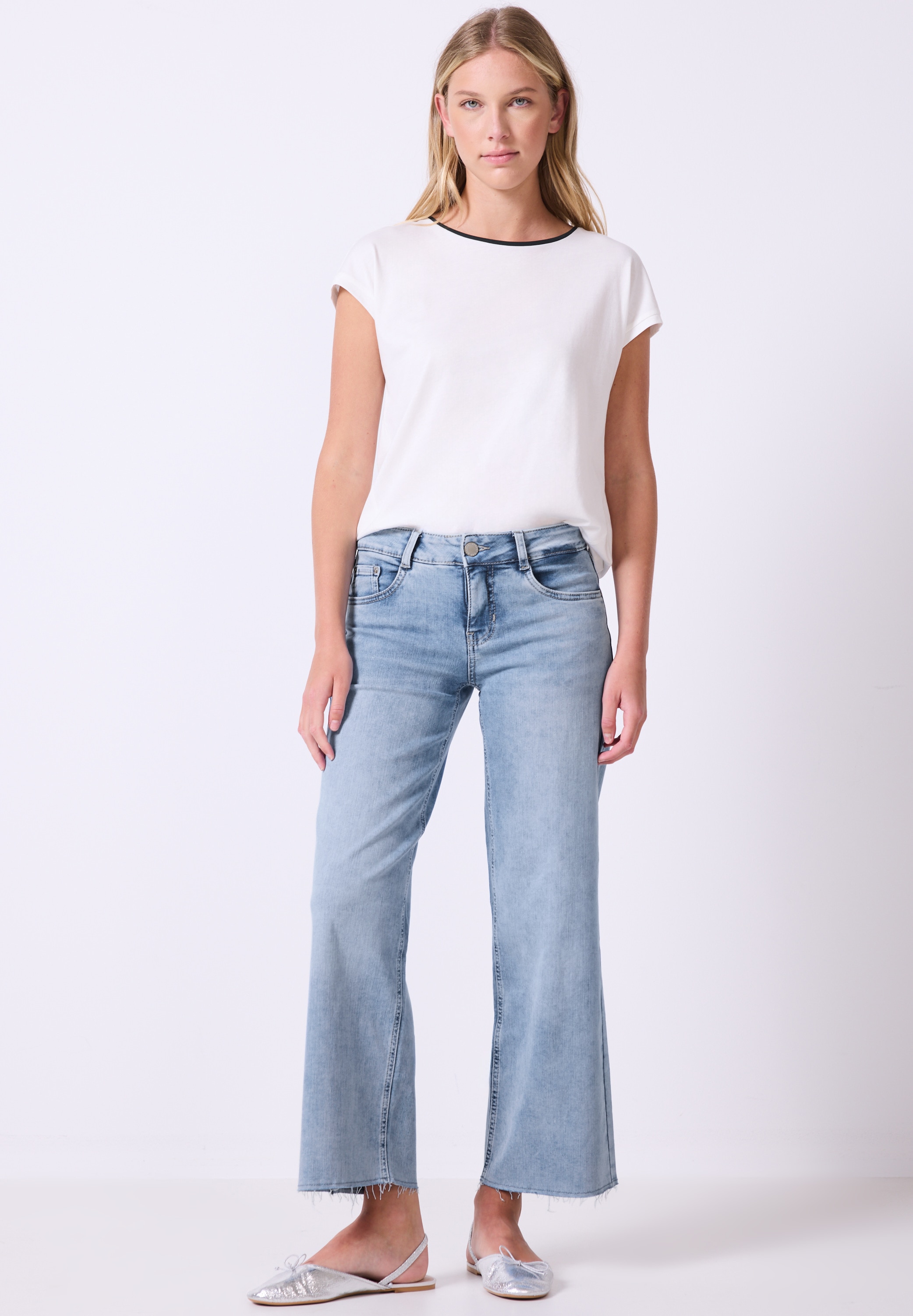 STREET ONE STUDIO Gerade Jeans, aus Baumwolle mit Stretchanteil