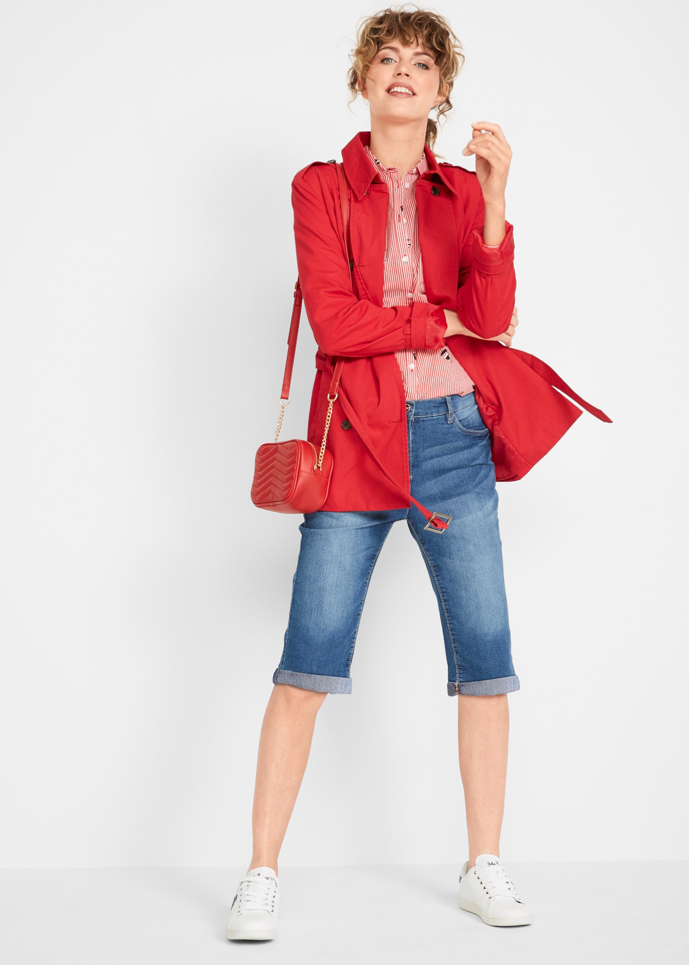 bonprix Bermudas »Jeans Bermuda Mid Waist mit gekrempeltem Saum«  aus Stretchstoff, mit Knopf- und Zipperverschluss, Regular Fit