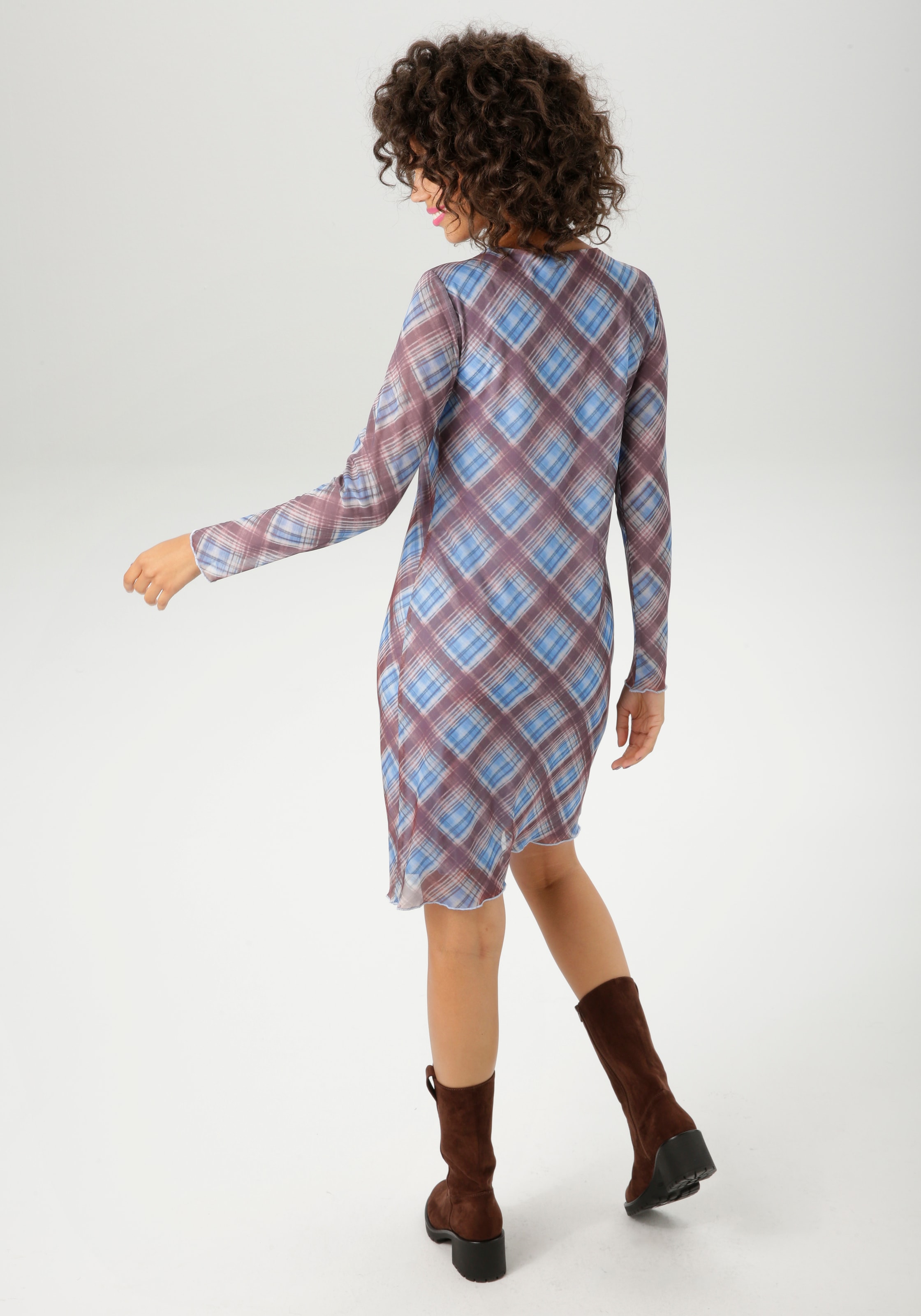 Aniston CASUAL Minikleid, im extravaganten Karo-Dessin - NEUE KOLLEKTION