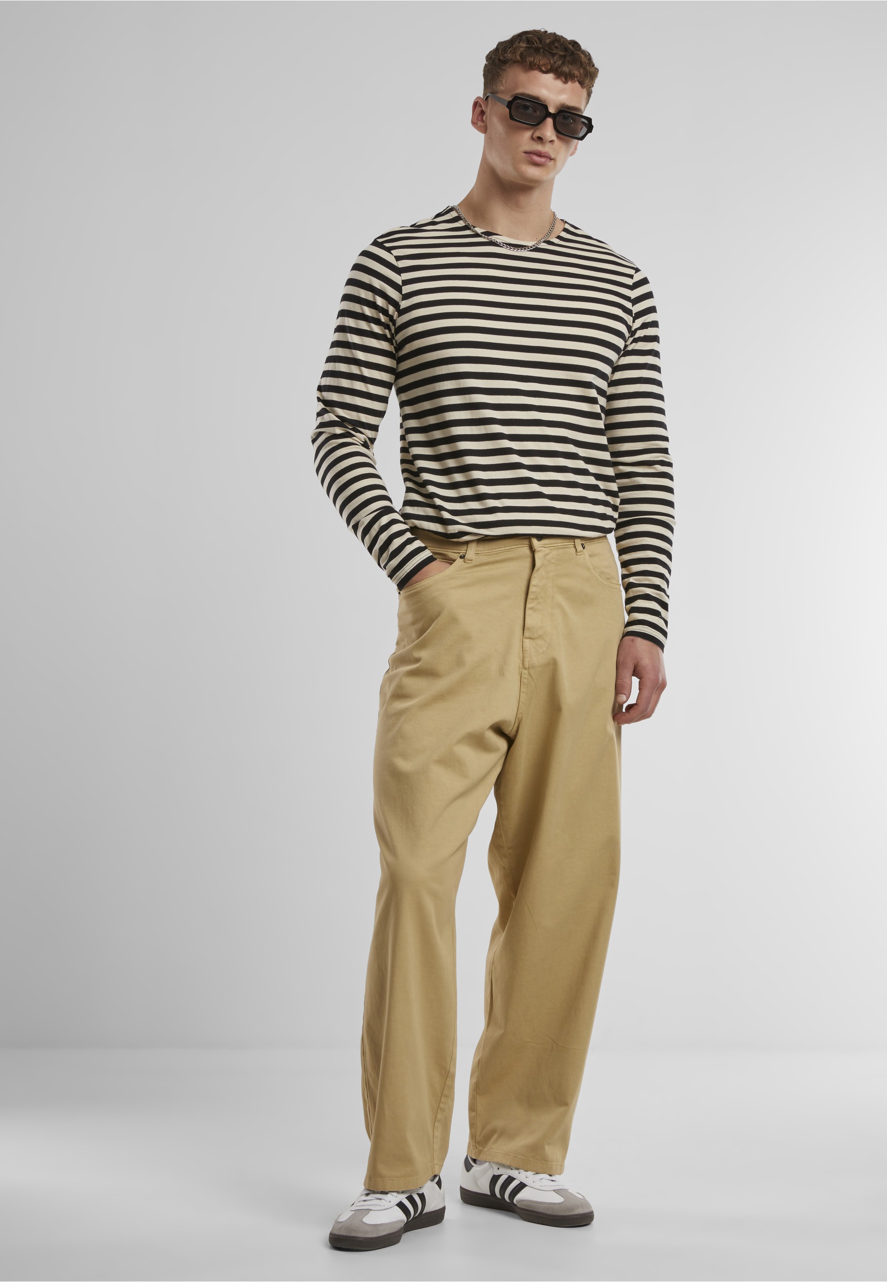 URBAN CLASSICS Stoffhose »Urban Classics Tapered Twill Baggy Pants«