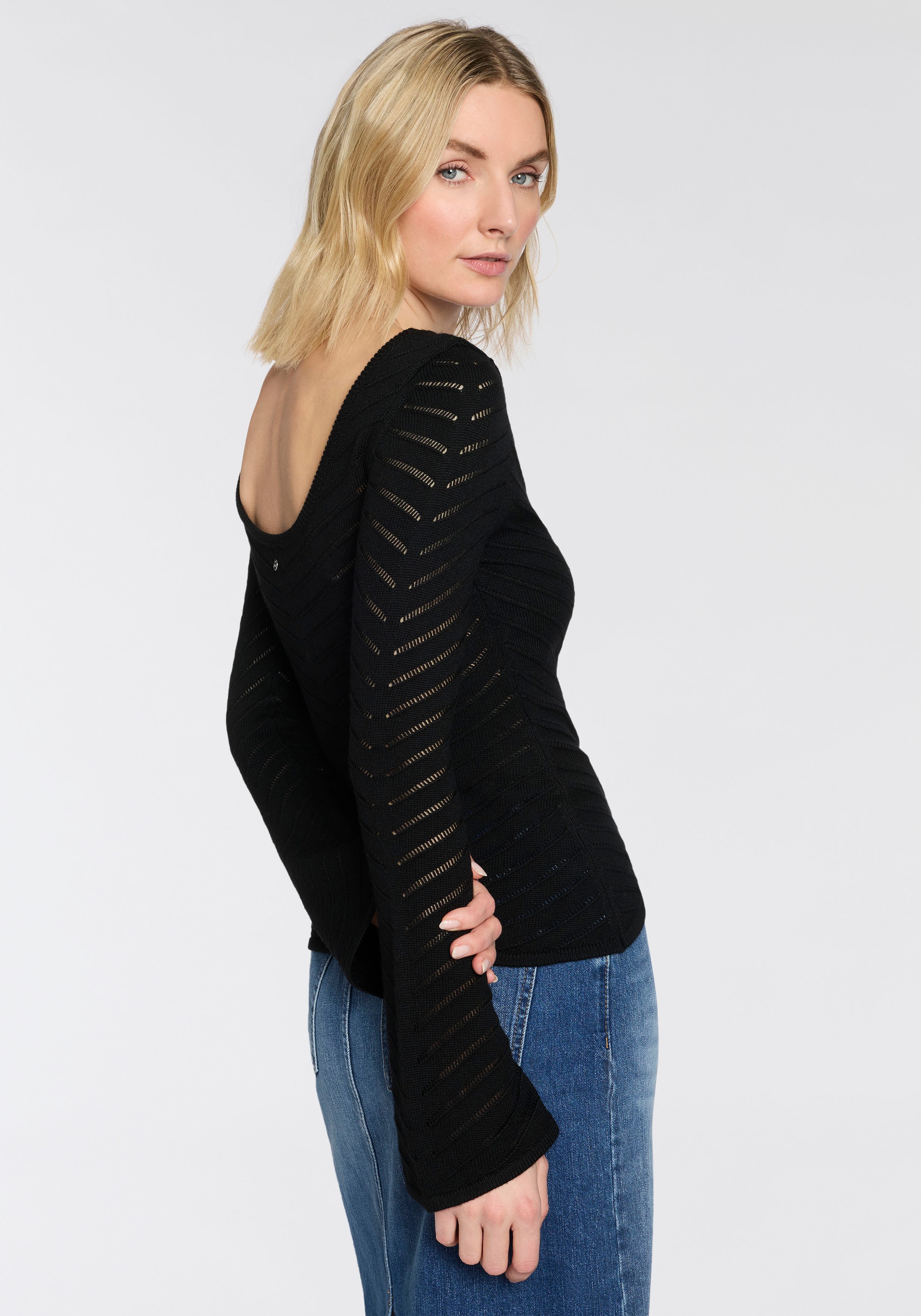 BOSS ORANGE Strickpullover »Falonina Premium Damenmode« feines Lochstrickmuster in Zick-Zack Struktur, hochwertiger Wollmix