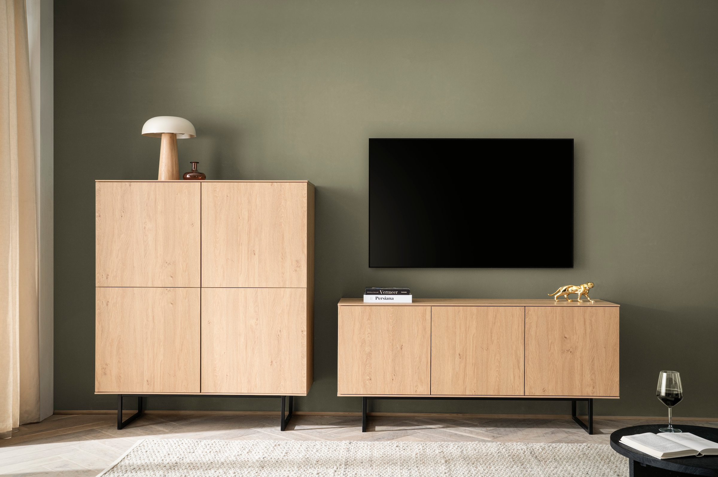 Home affaire Lowboard »Lund, moderner TV-Unterschrank, Kommode mit Kufengestell«, ausreichend Stauraum, vielseitig einsetzbar, 150 cm breit