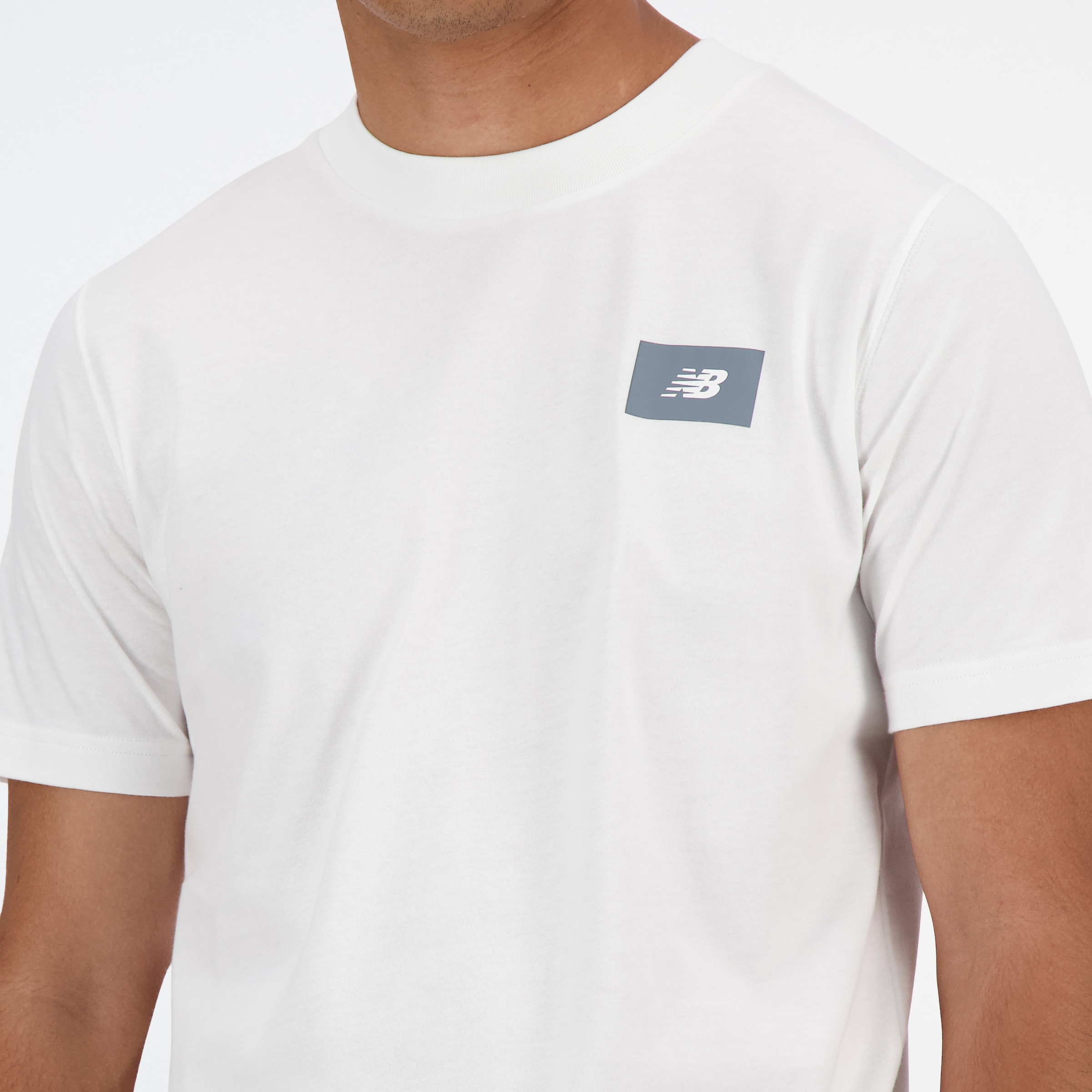 New Balance T-Shirt »SPORT ESSENTIALS LOGO T-SHIRT«