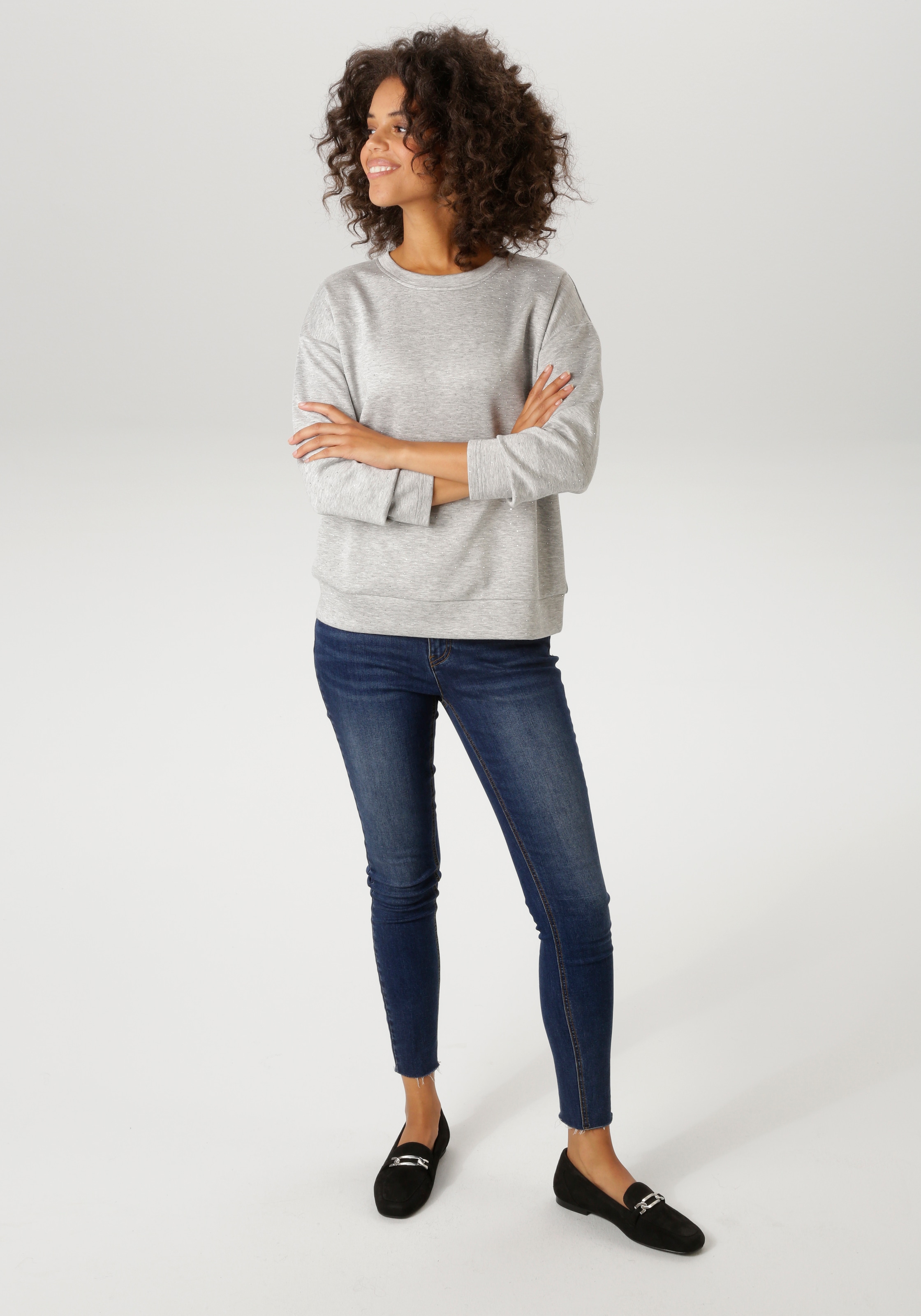 Aniston CASUAL Sweatshirt , allover mit kleinen Glitzersteinchen Verziert - NEUE KOLLEKTION
