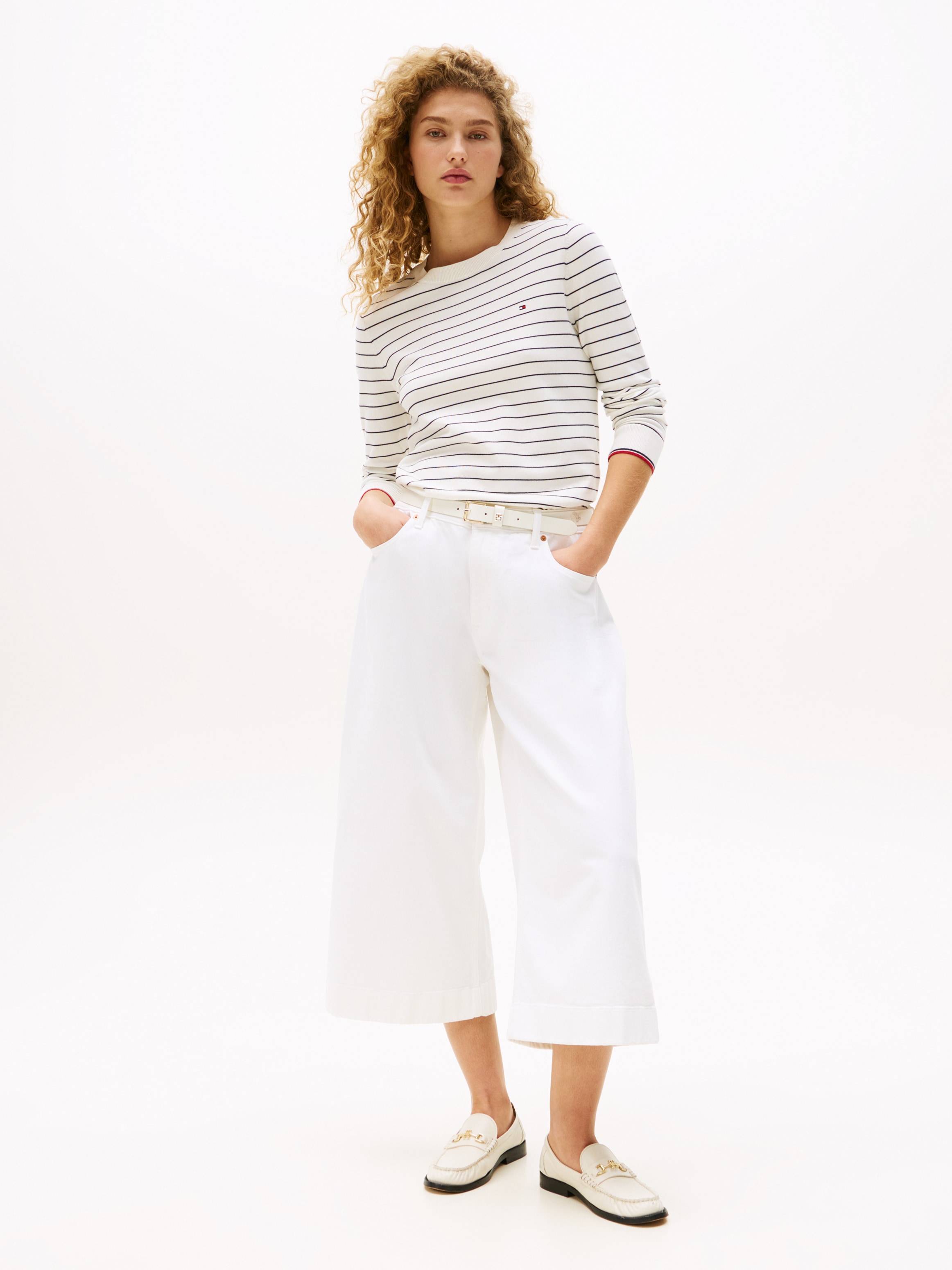Tommy Hilfiger Rundhalspullover »CO JERSEY STITCH LS C-NK SWT«, mit Logostickerei