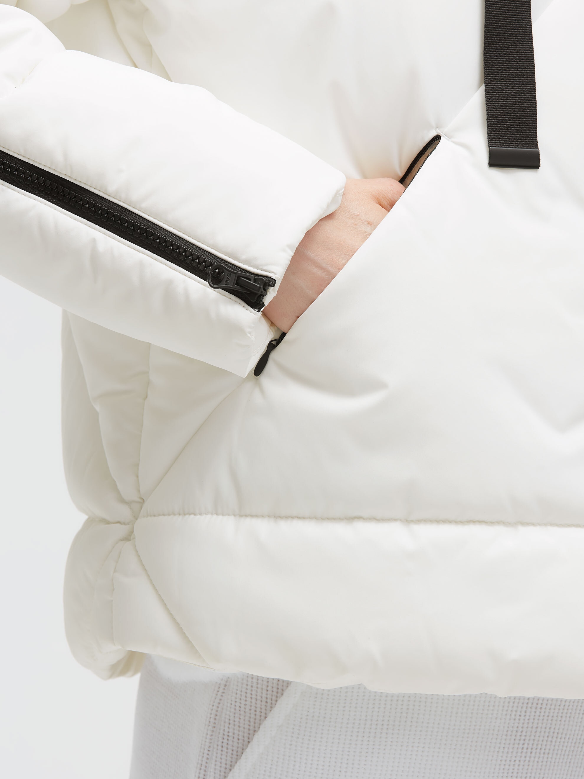 SOCCX Winterjacke mit Kapuze mit Reißverschluss an den Einschubtaschen