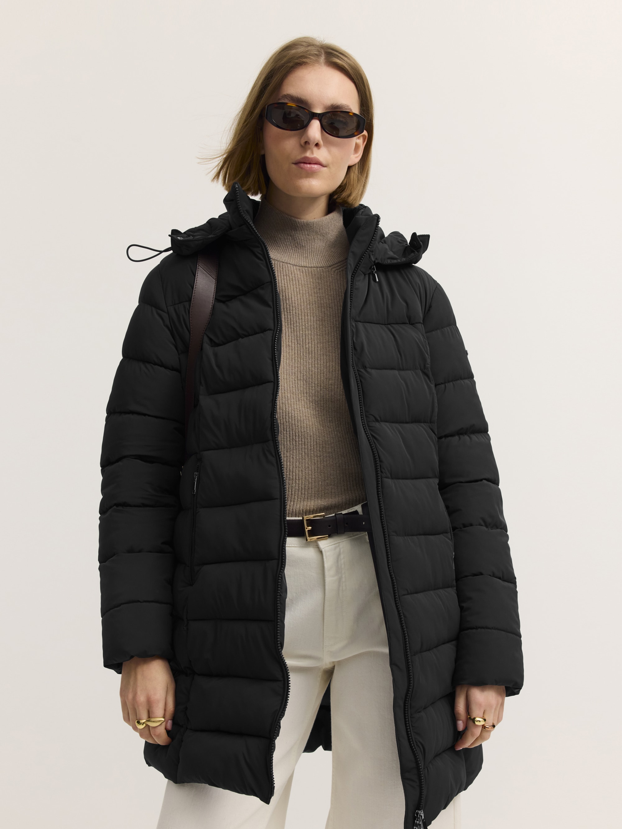 bugatti Kurzjacke "Regular Fit" mit Kapuze Regular Fit Stretch Sorona Kapuze