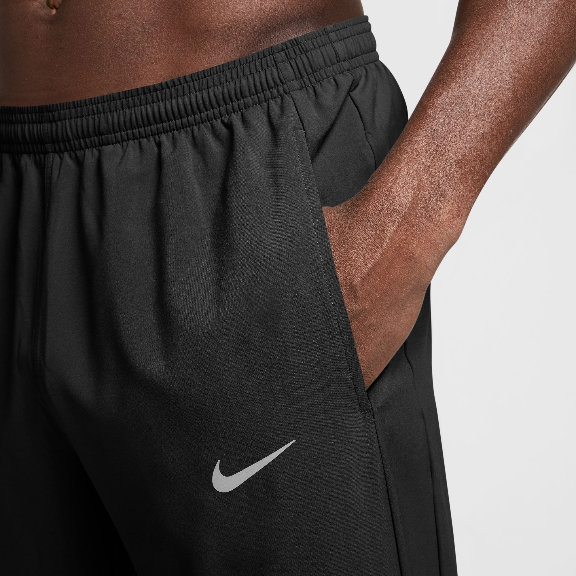 Nike Laufhose »M NK DF MILER WOVEN PANT«  atmungsaktiv, schnell trocknend, sportlicher Stil