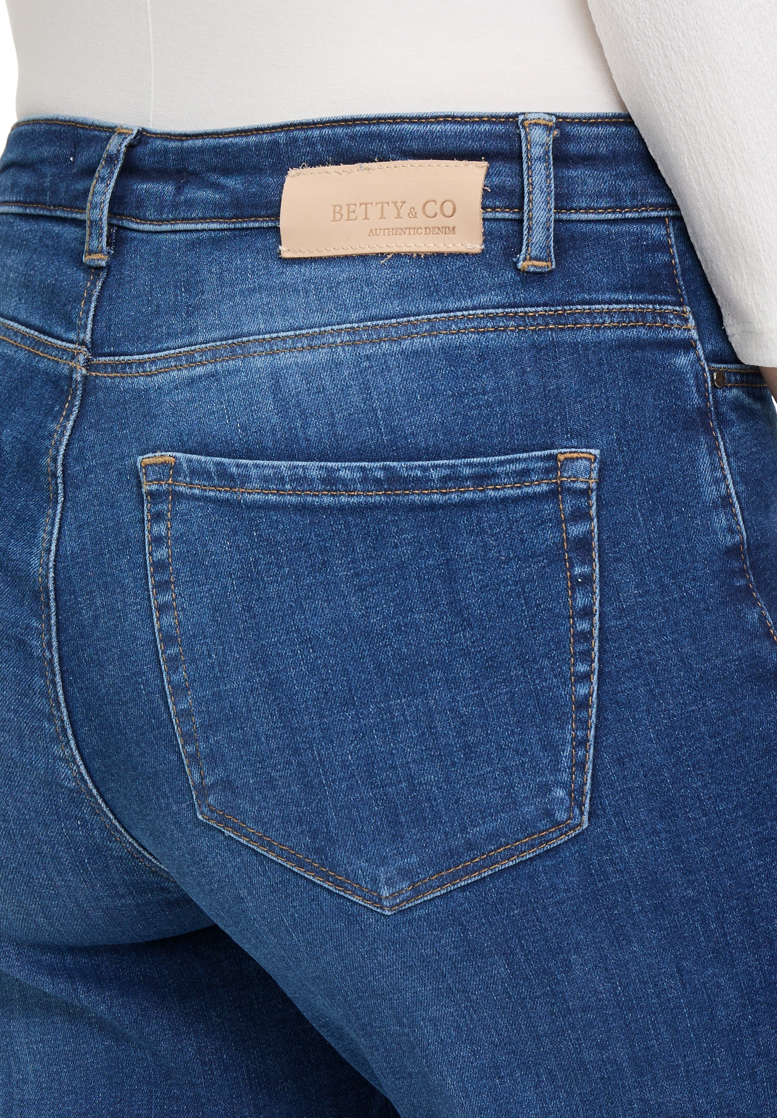 Betty&Co High-waist-Jeans »Betty & Co Damen High Waisted-Jeans mit weitem Bein«