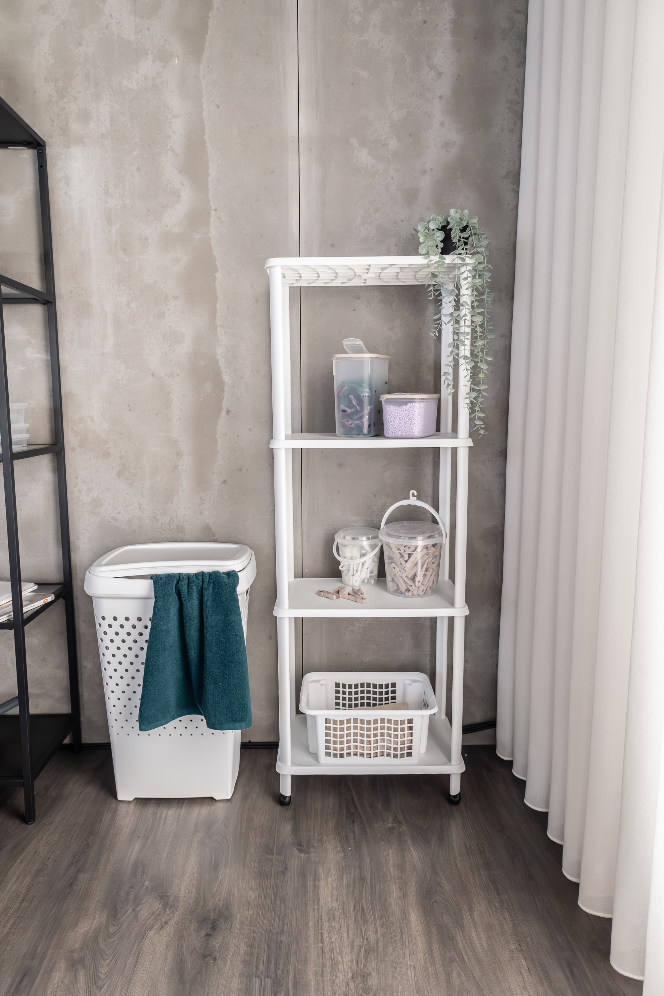 Thumbnail - Bischof Badregal "Amico" stabil, mobil und agil