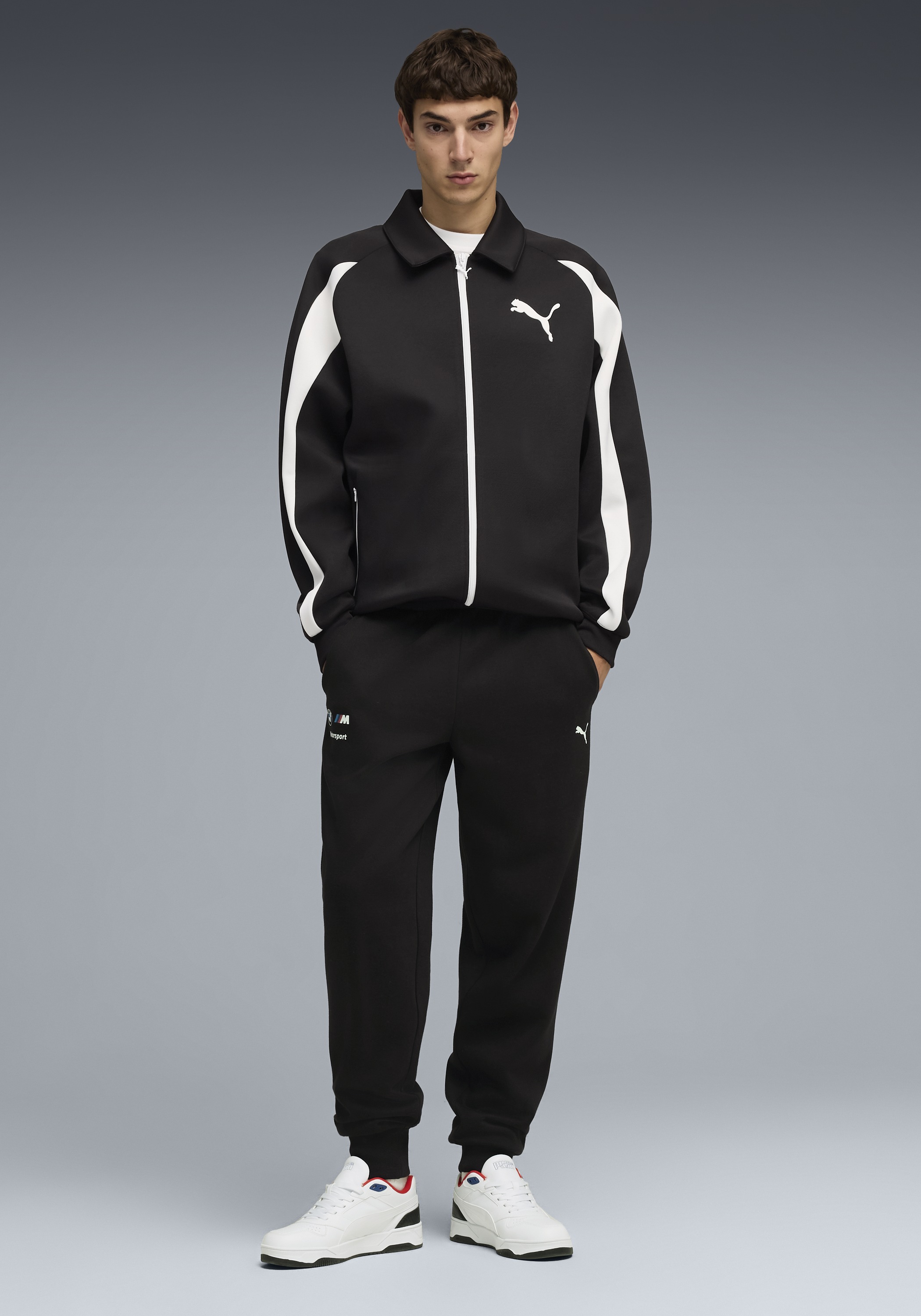 PUMA Trainingshose »BMW MMS ESS PANTS FLEECE«  für Motorsport und Sportmode, mit Nahttaschen, aus Baumwollmischung