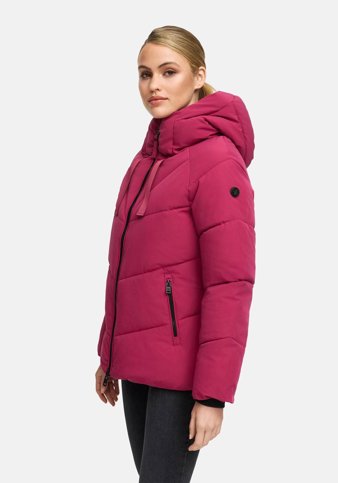 Marikoo Winterjacke »Kwamee«, Schräg gesteppte Winterjacke mit fester Kapuze