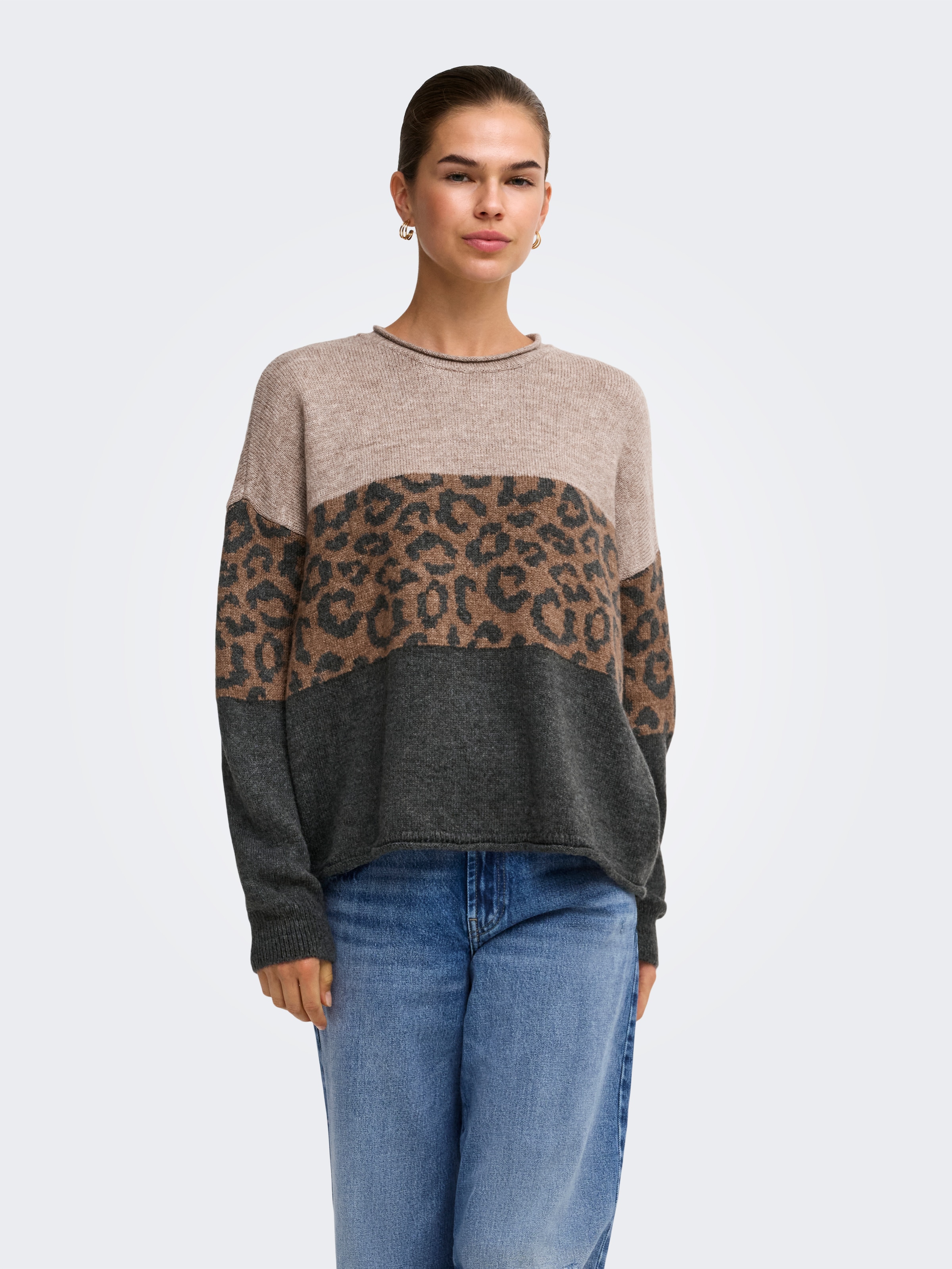 ONLY 1100000002199 "ONLJADE ANIMAL LS O-NECK NOOS KNT" Kunstfaser, regular fit