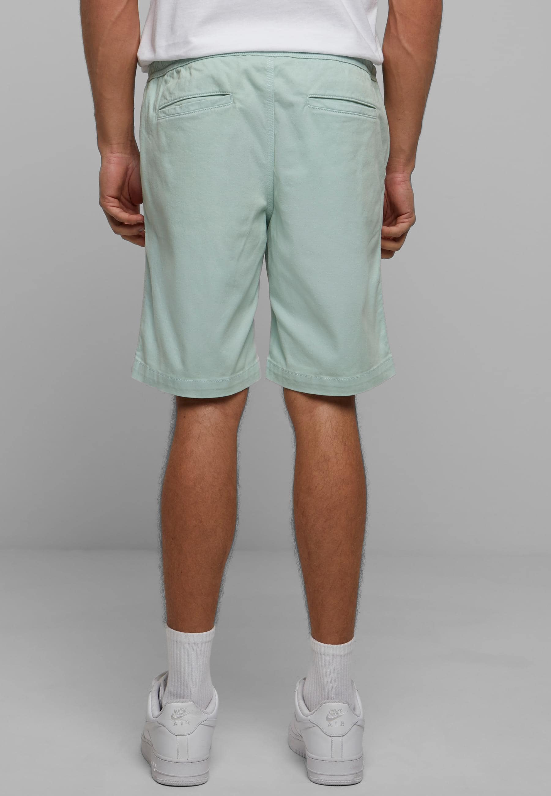 URBAN CLASSICS Stoffhose »Urban Classics Herren Stretch Twill Joggshorts«, (1 tlg.)