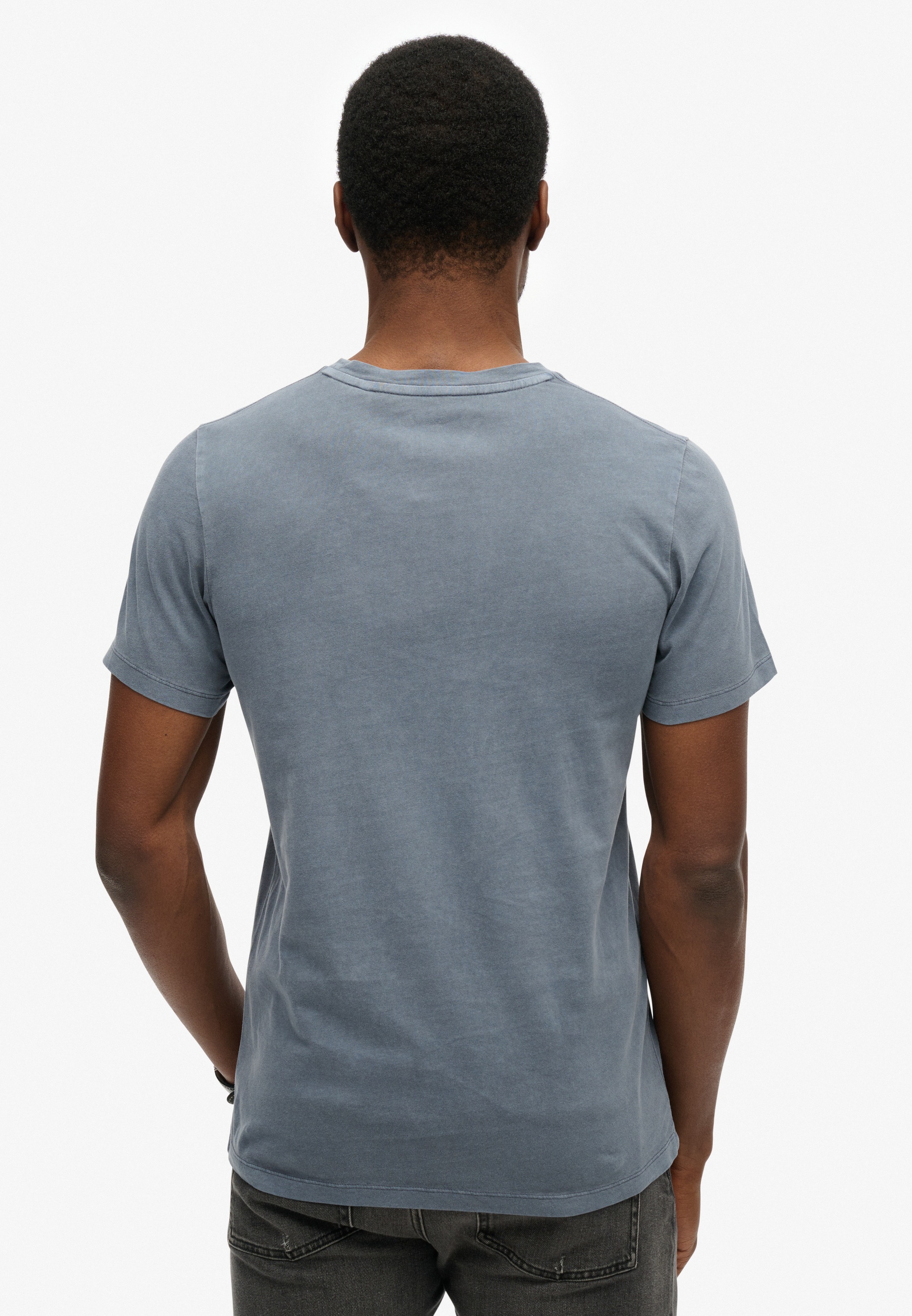 Superdry Rundhalsshirt "CLASSIC ESSENTIAL POCKET TEE", mit stylischer, aufg günstig online kaufen