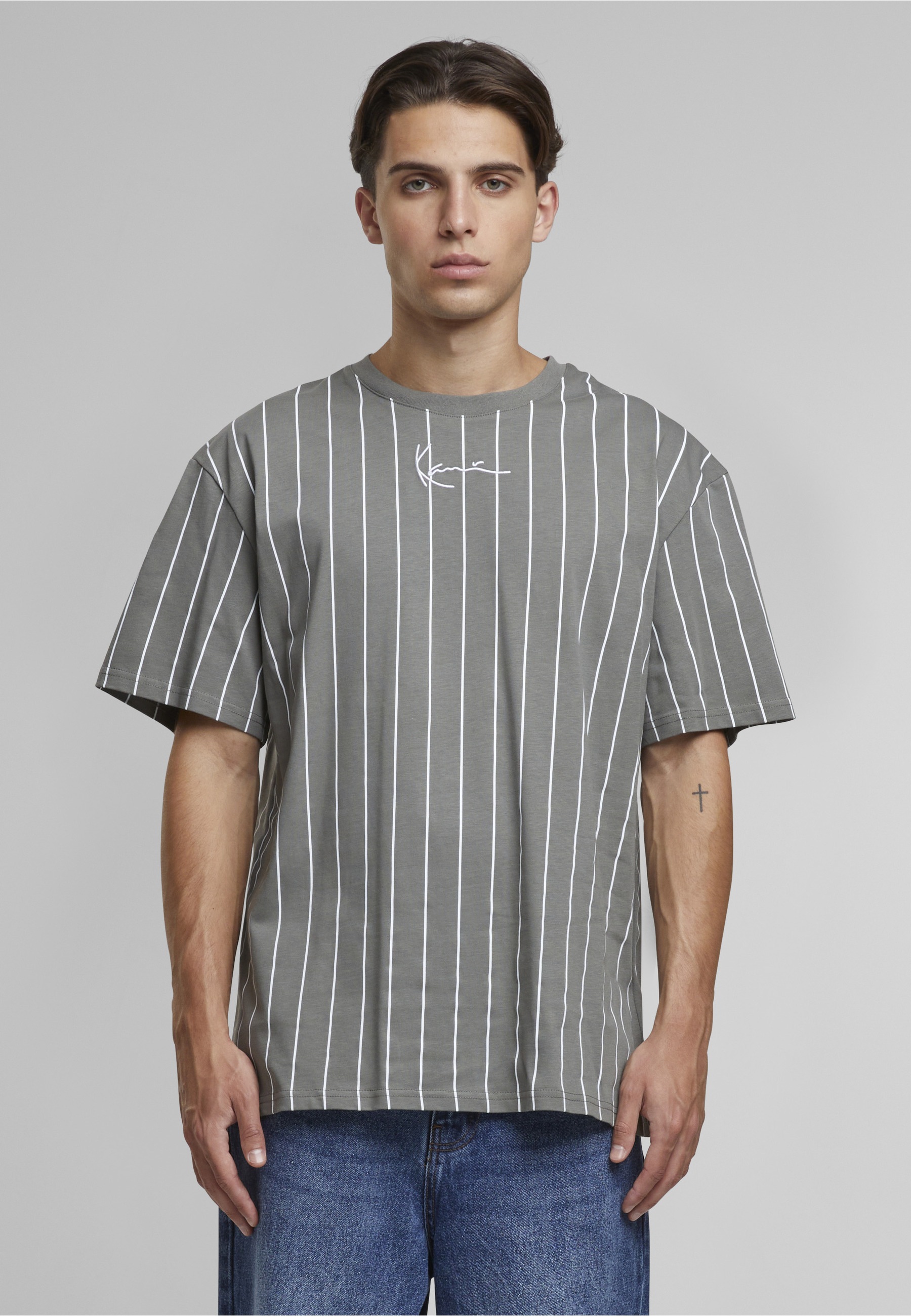 Karl Kani T-Shirt »Karl Kani Karl Kani Small Signature Essential Pinstripe Tee« 1 Stk.