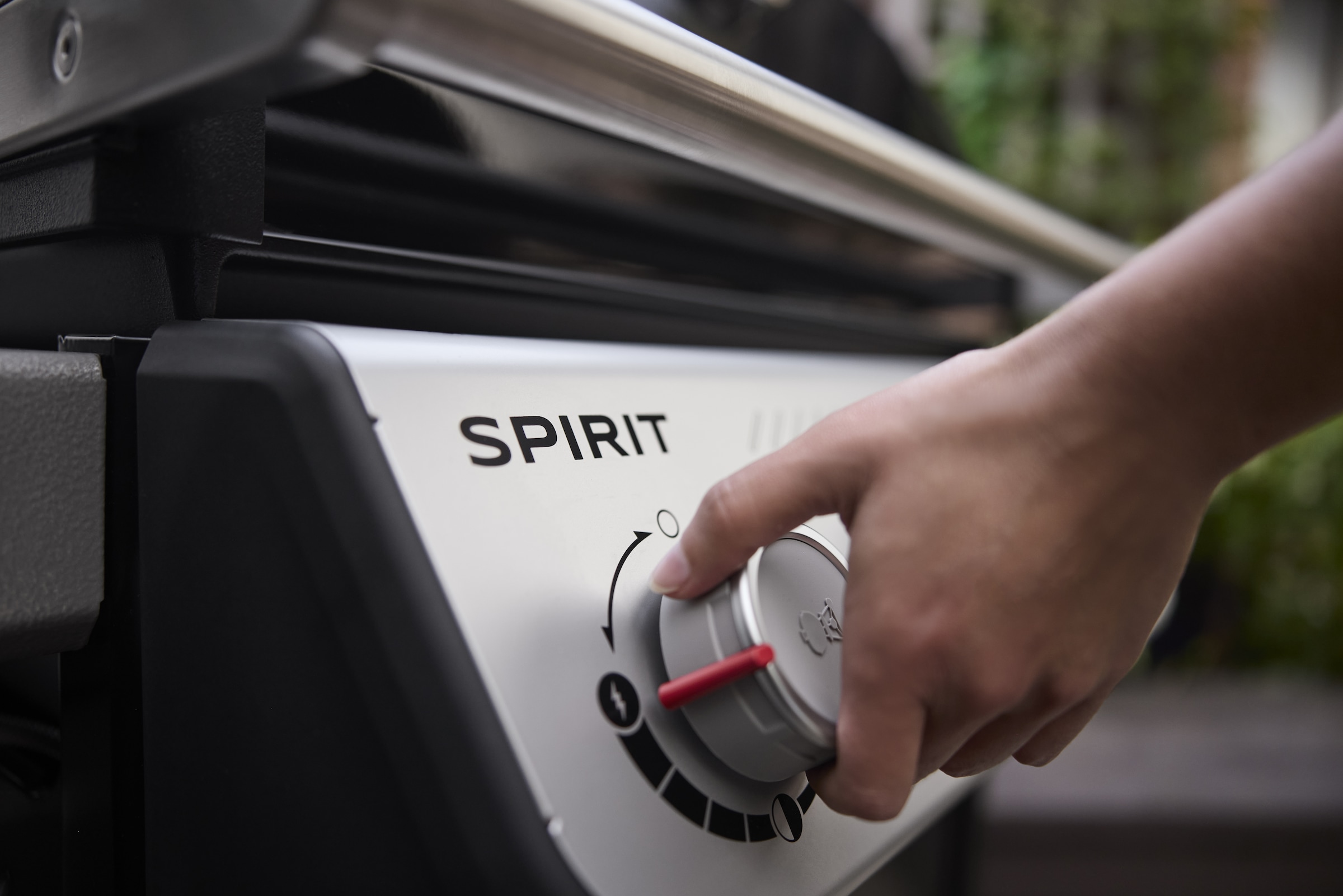 Weber Gasgrill »SPIRIT E-210 (2025)« Edelstahl Flavorizer Bars, Snap Jet Zündung