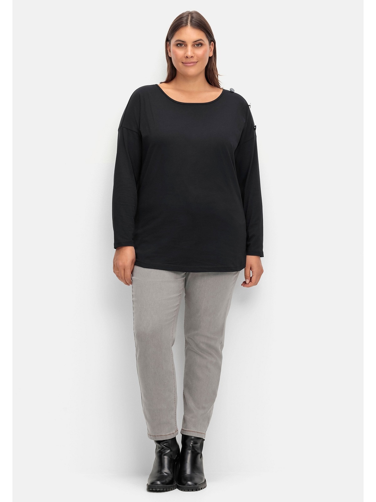 Sheego Langarmshirt »Große Größen«, mit Schmuckknöpfen auf der Schulter  kaufen | BAUR | Rundhalsshirts