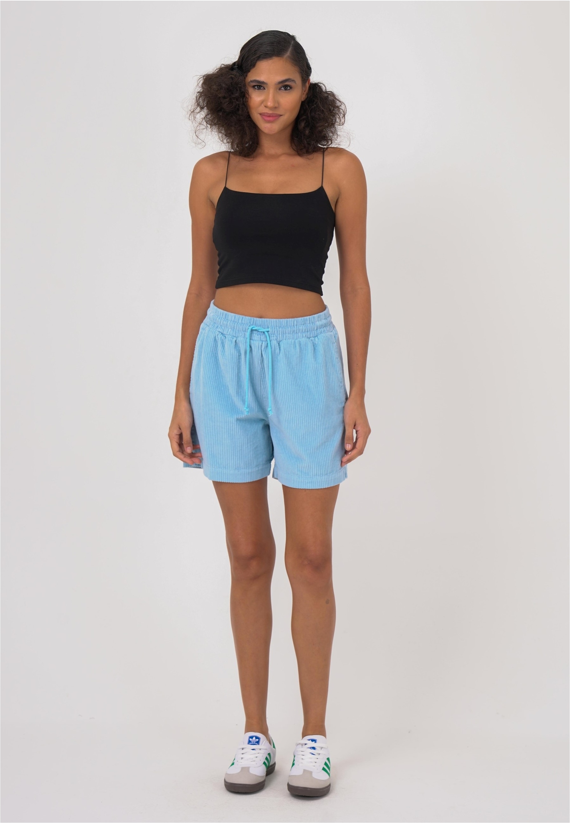 freshlions Shorts »Mira«, (1 tlg.), in klassischem Design