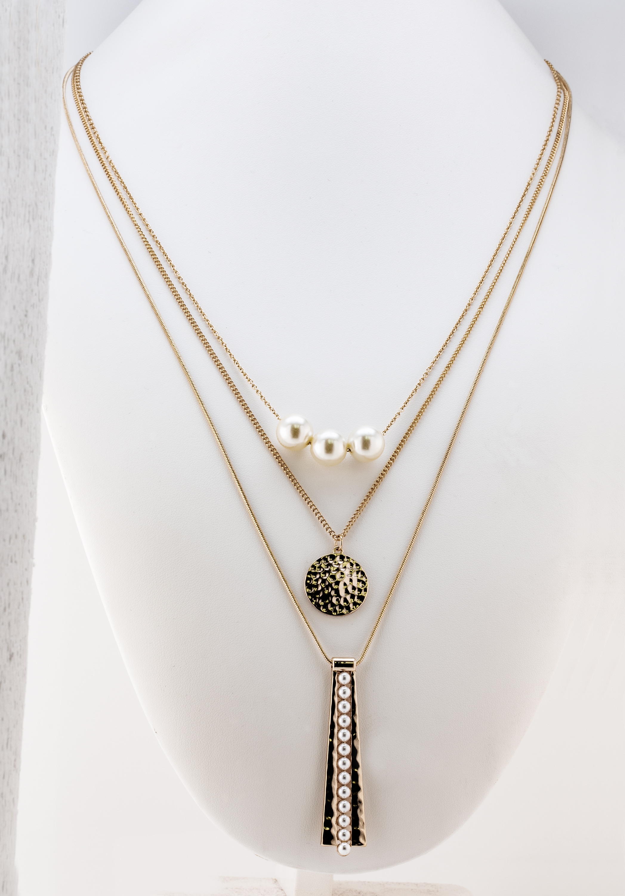 Firetti Lange Kette »Schmuck Geschenk Multi-Row Longkette« mit Kunststoffperle