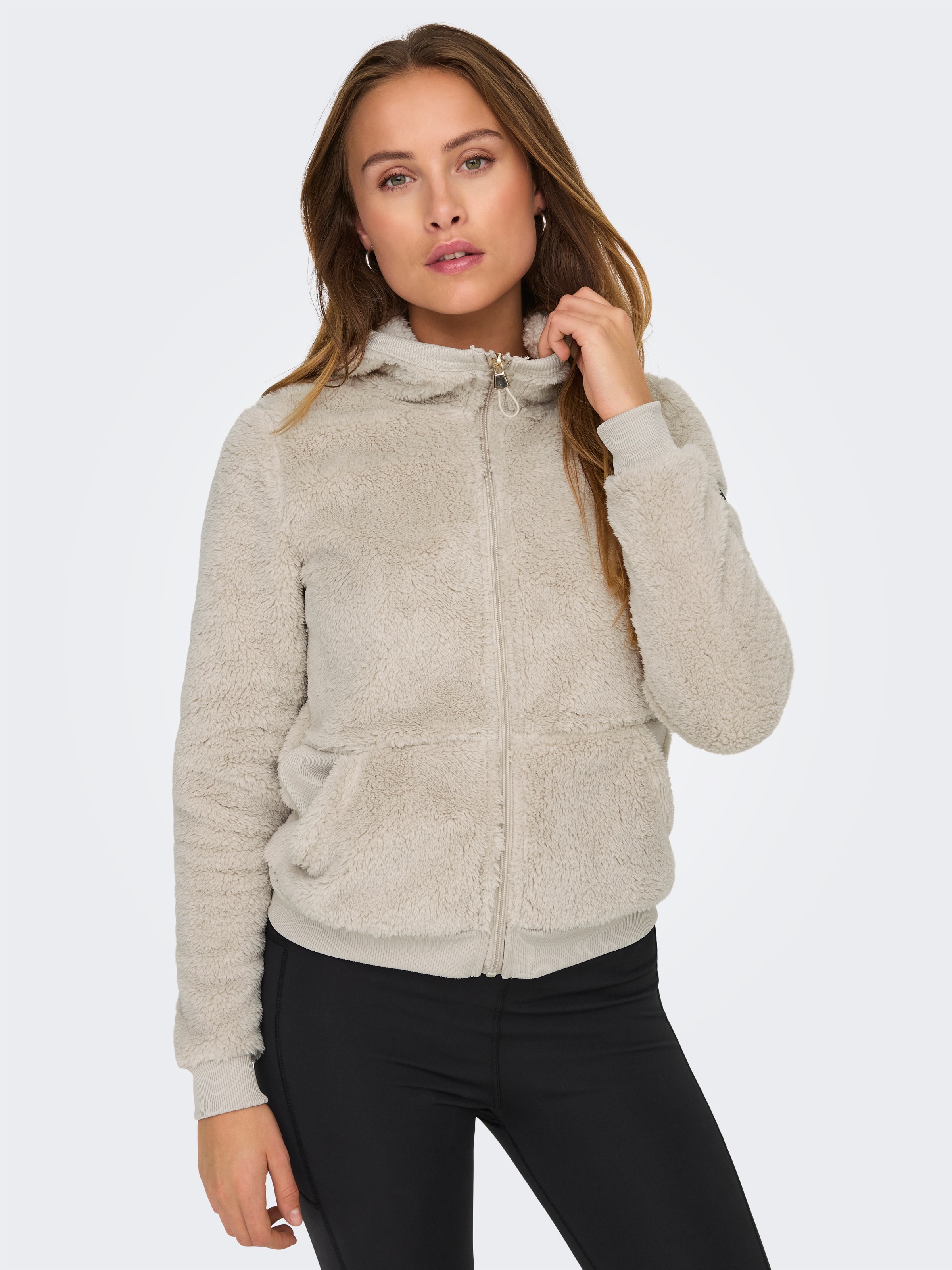 ONLY Play Kapuzenplüschjacke »ONPFLUFFY HOOD FZ LS JCK NOOS« mit Kapuze Kunstfaser