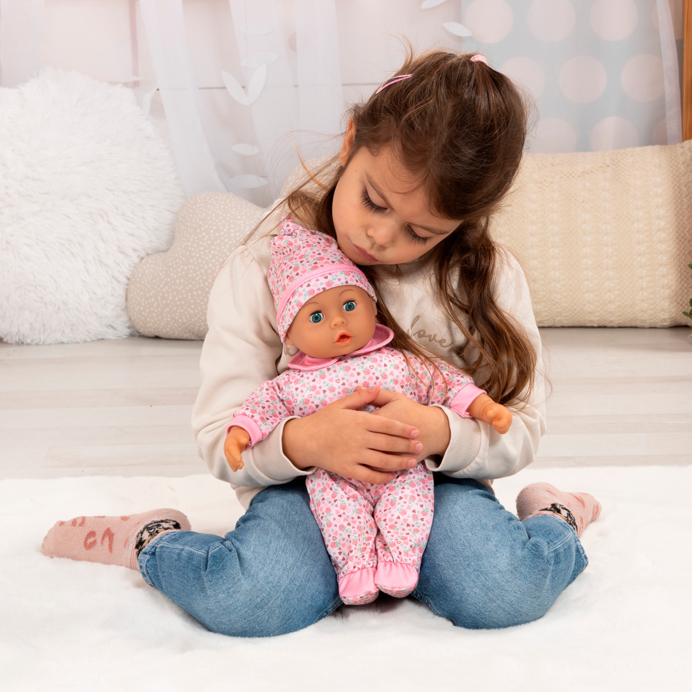 Bayer Babypuppe »First Words Baby, 38 cm, Herzen rosa«, (3 tlg.), mit Schlafaugen und Babygeräuschen