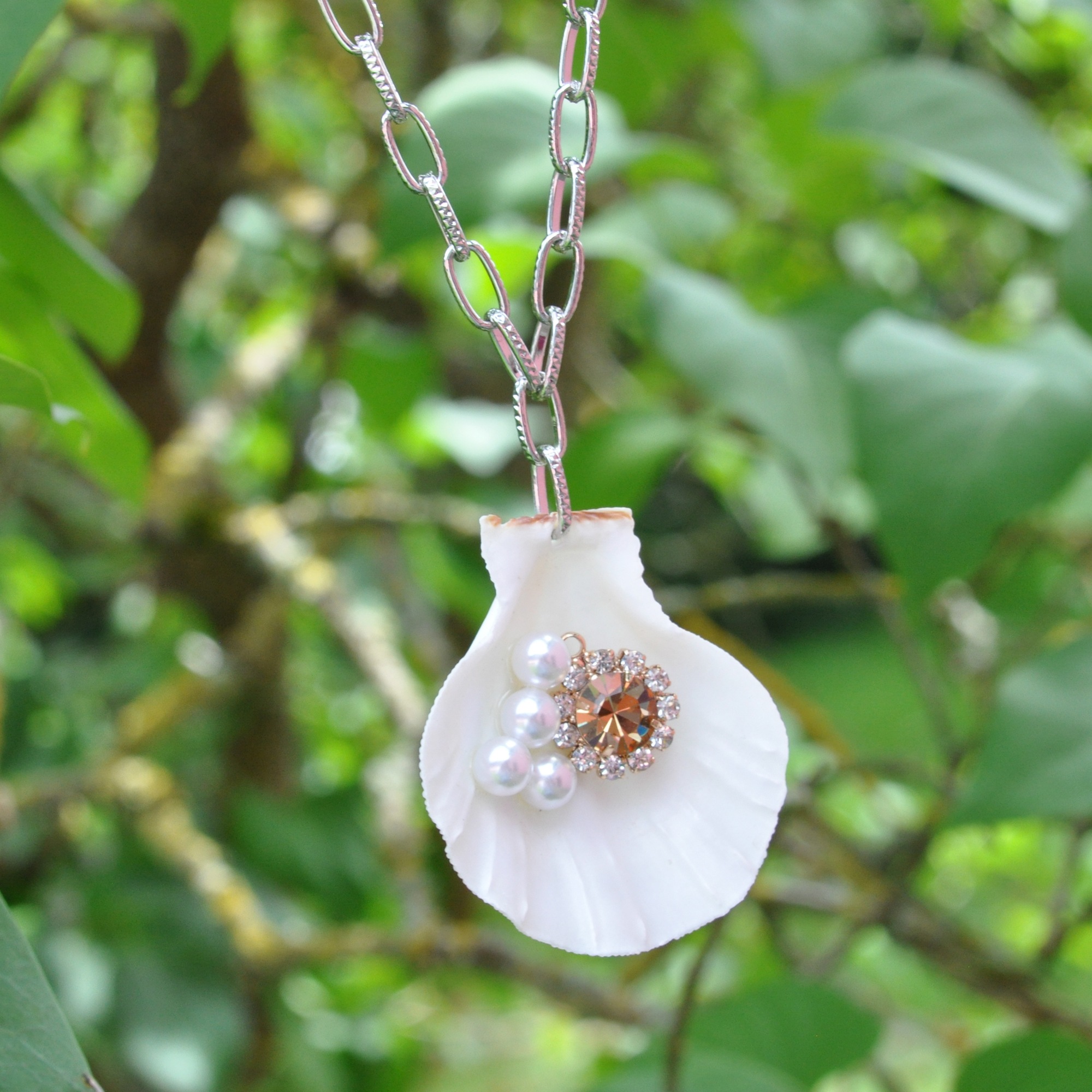 Steuer Kette mit Anhänger »Metall glanz Glasstein weiß«