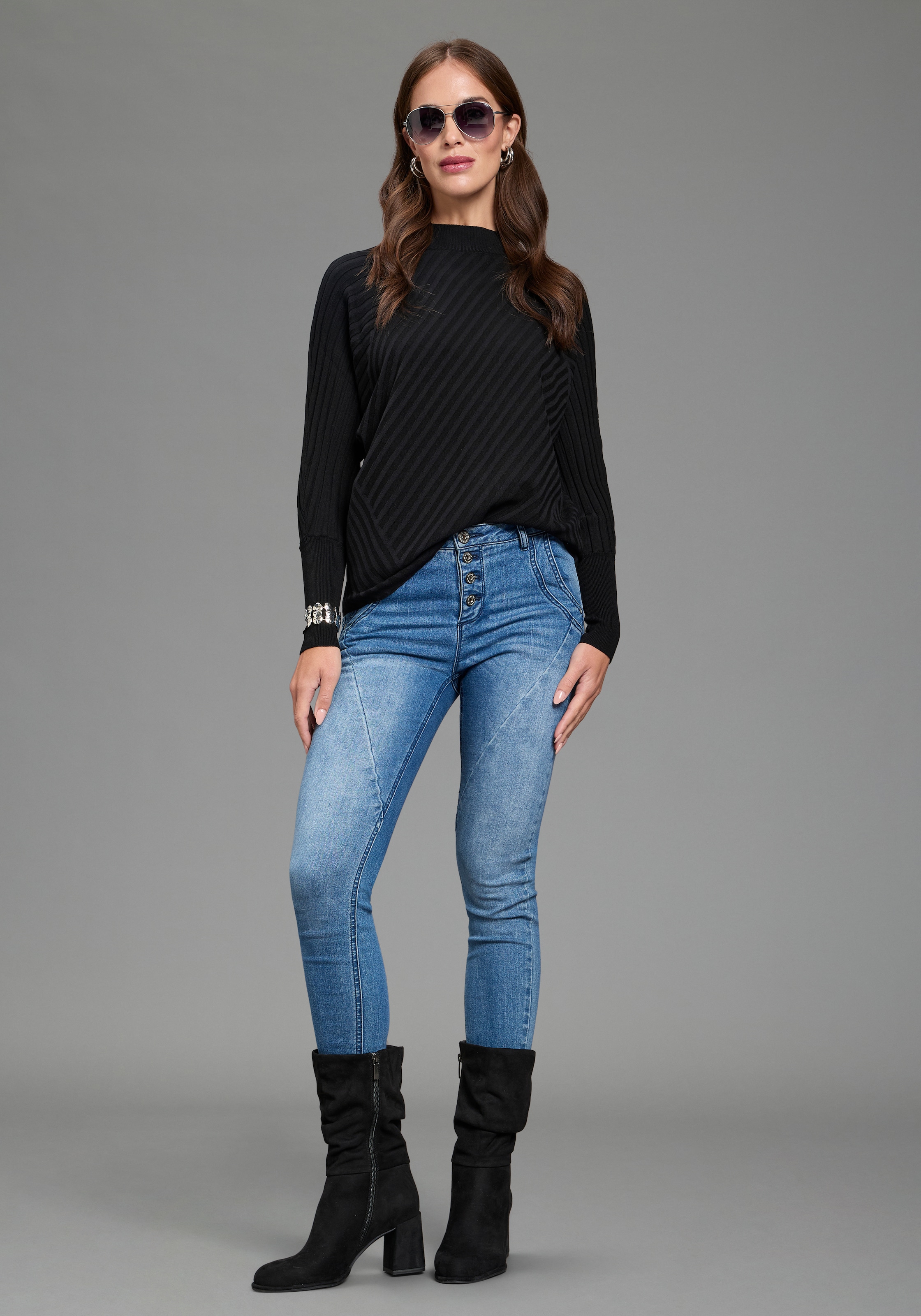 Bruno Banani Strickpullover mit Stehkragen, hüftlange Schnittform, unifarbenes Design